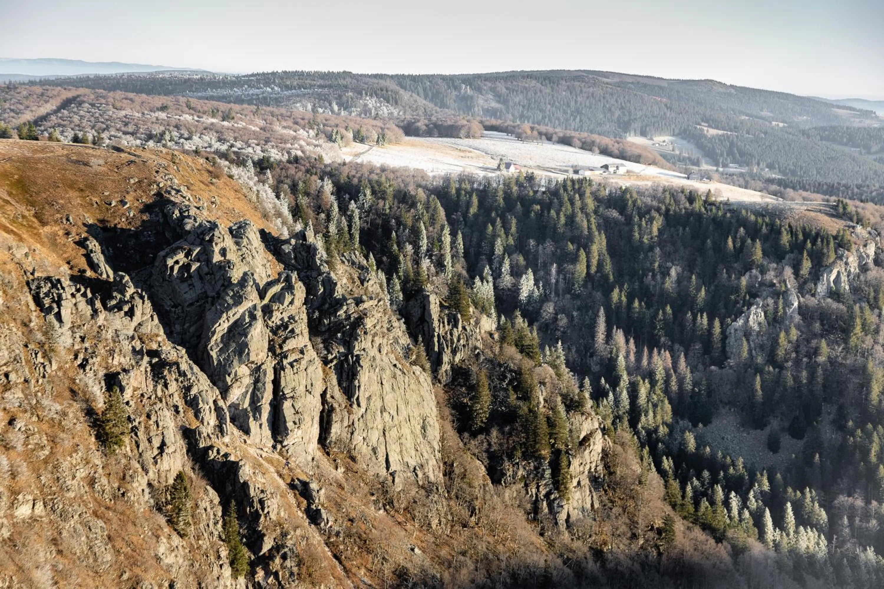 Hiking in Chambres d'hôtes Domaine des Iris