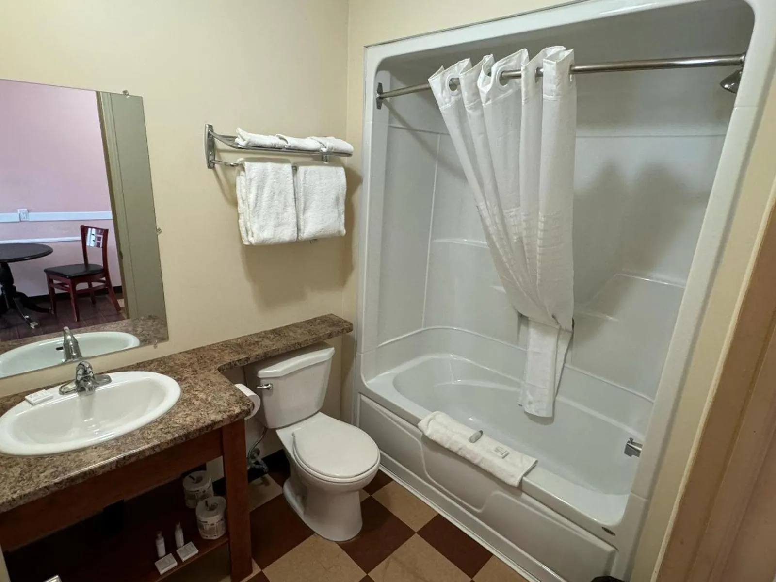 Shower in Travel Inn Cochrane