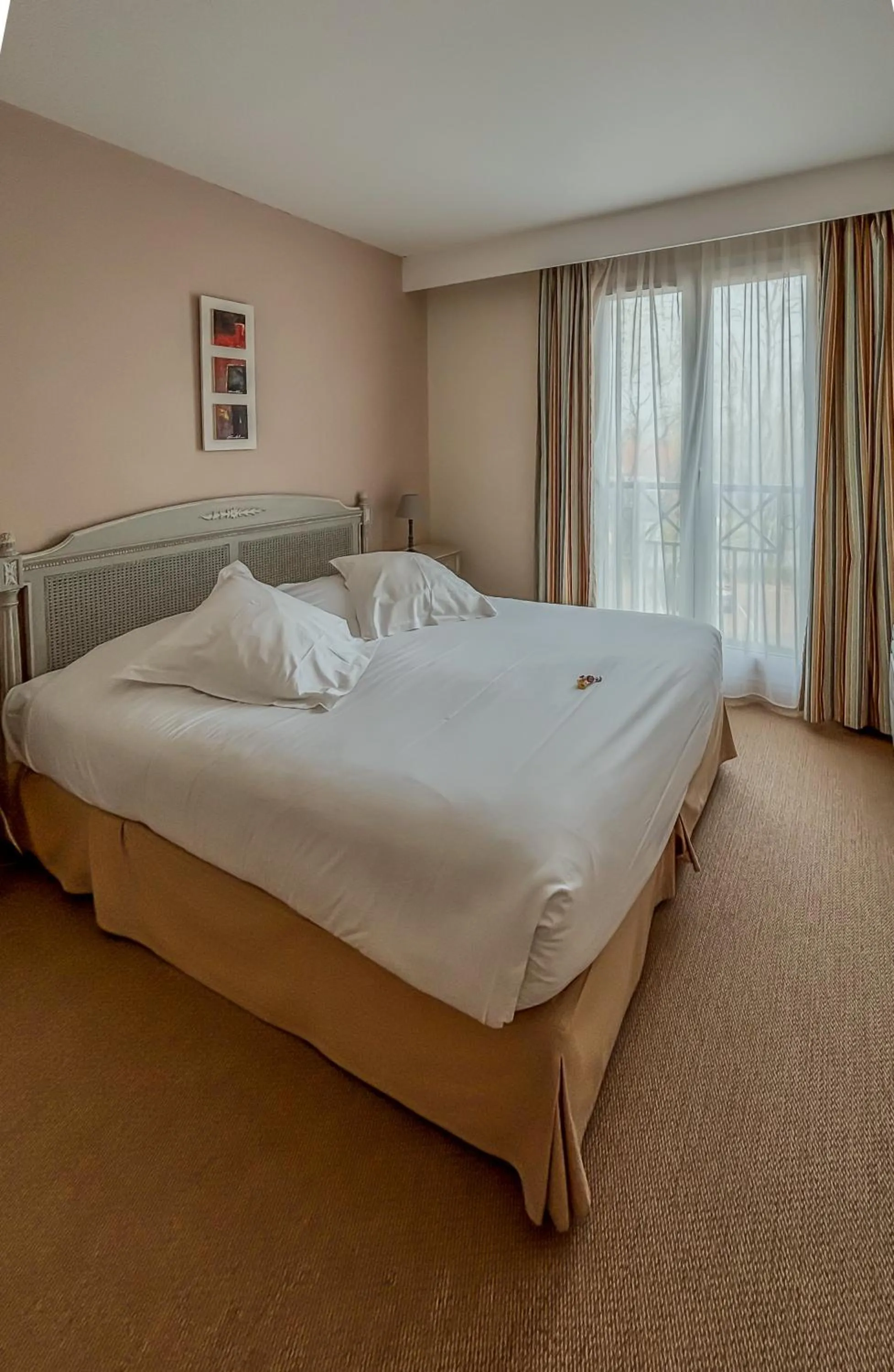 Bedroom, Bed in Tulip Inn Honfleur Residence &amp; Spa