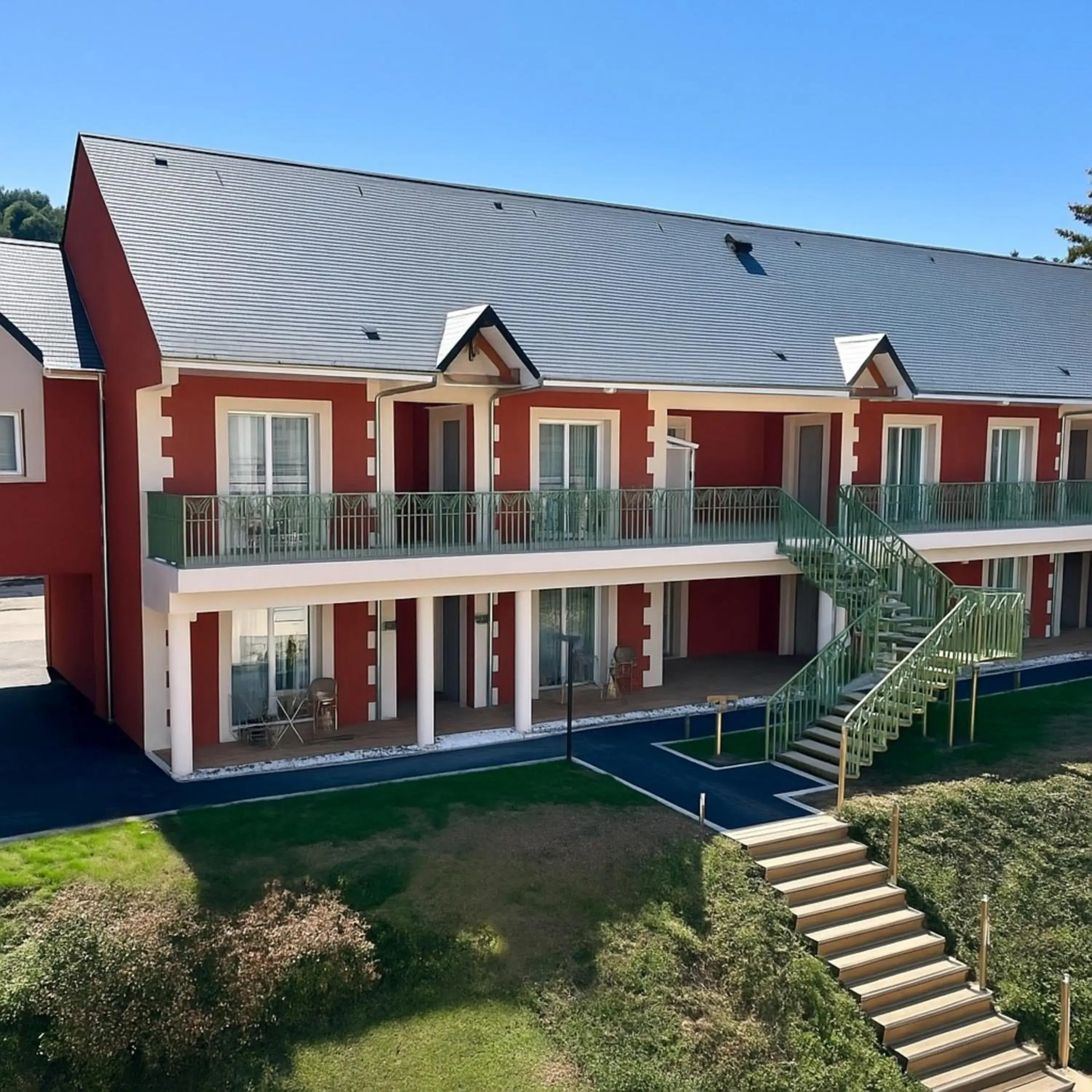 Facade/entrance in Tulip Inn Honfleur Residence & Spa Facade/entrance in Tulip Inn Honfleur Residence & Spa