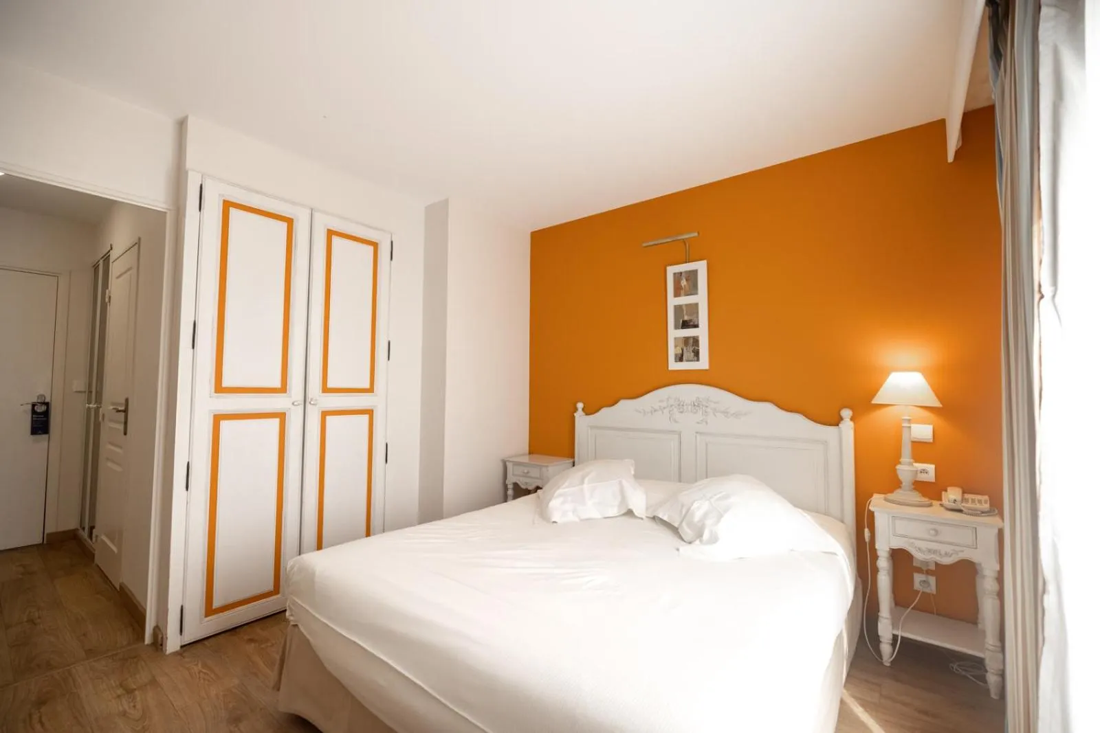 Photo of the whole room, Bed in Tulip Inn Honfleur Residence &amp; Spa