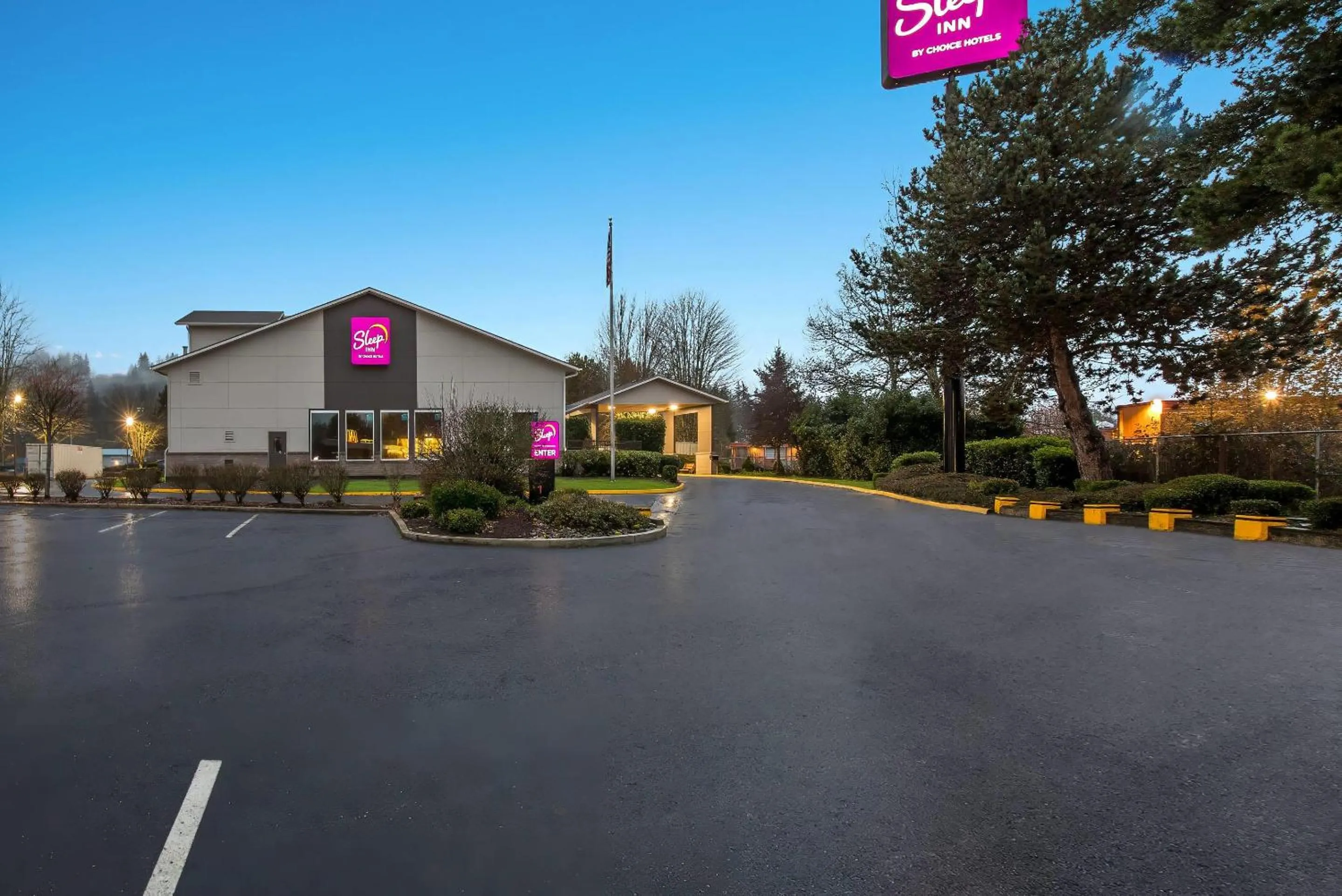 Property building in Sleep Inn Kelso Longview