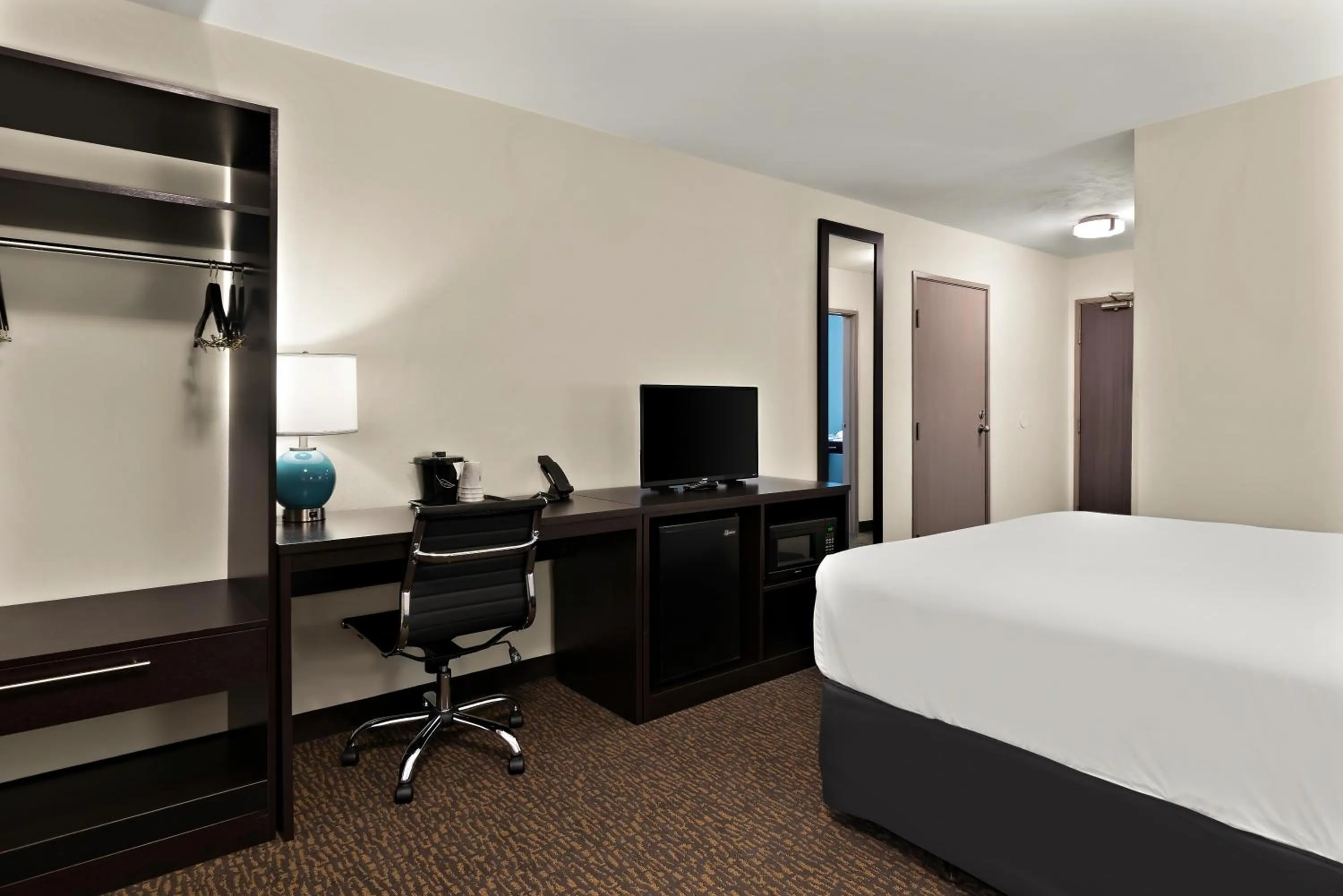 Bed in Sleep Inn Kelso Longview