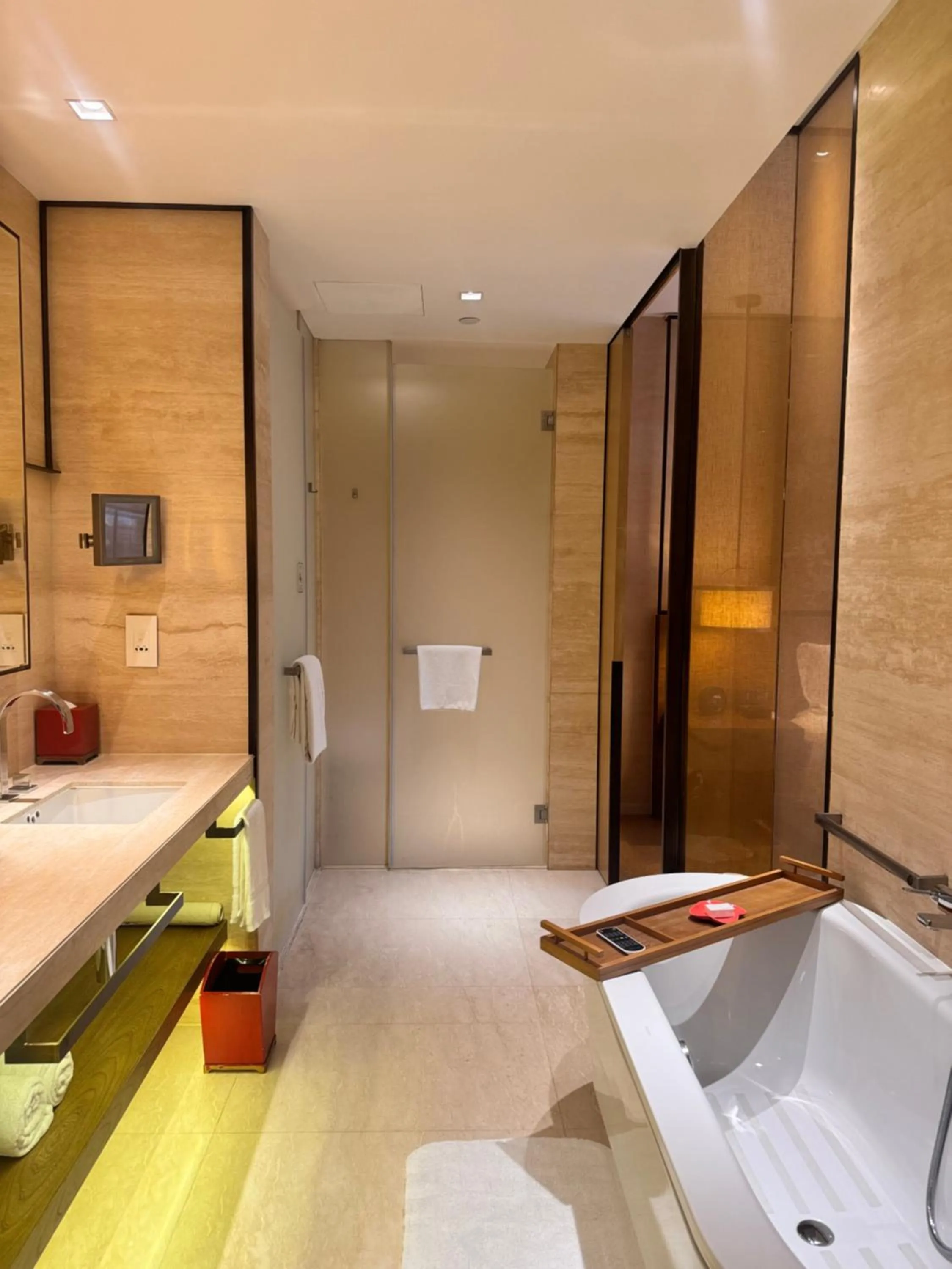 Property building in HUALUXE Shanghai Twelve At Hengshan