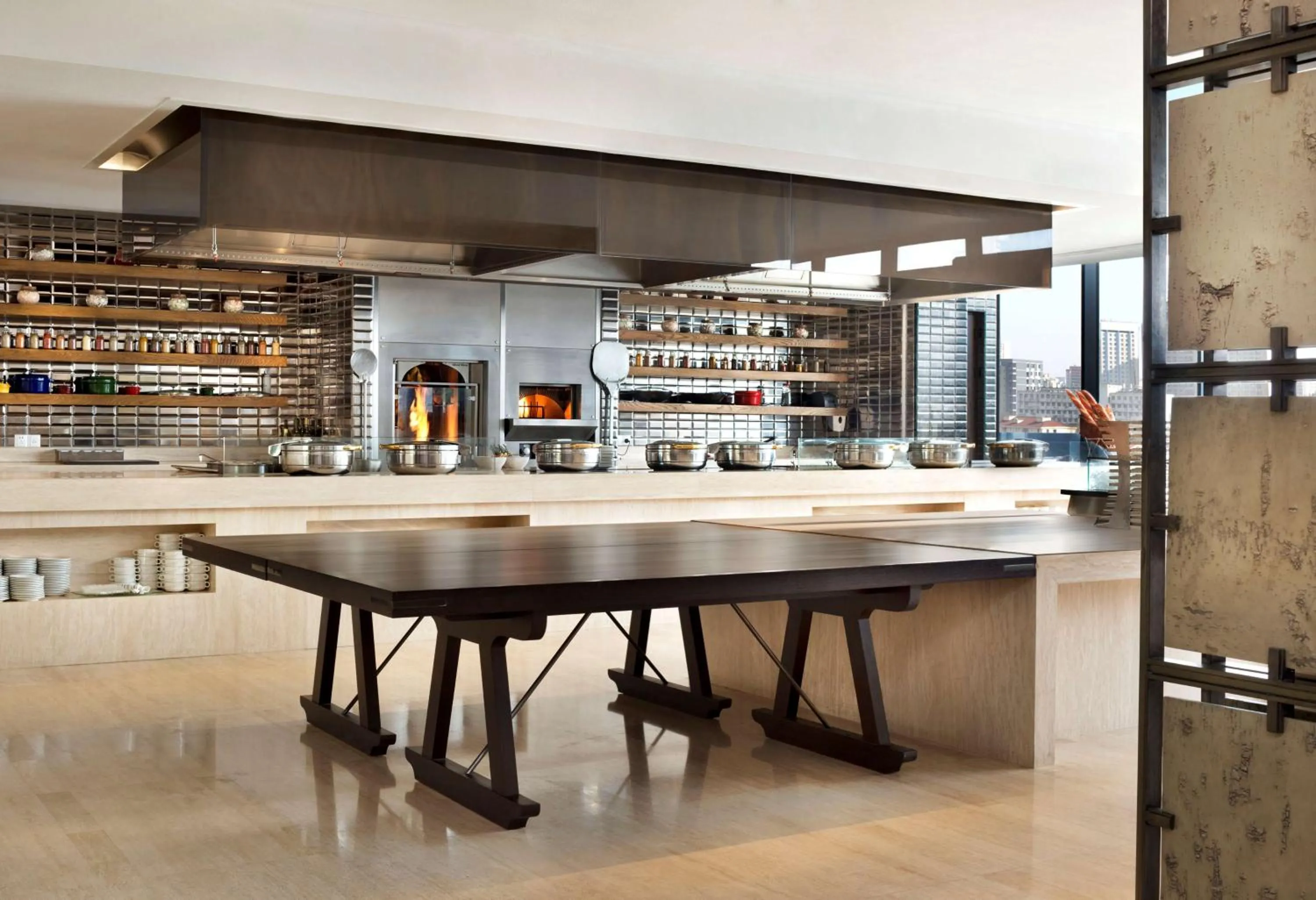 Restaurant/places to eat in HUALUXE Shanghai Twelve At Hengshan