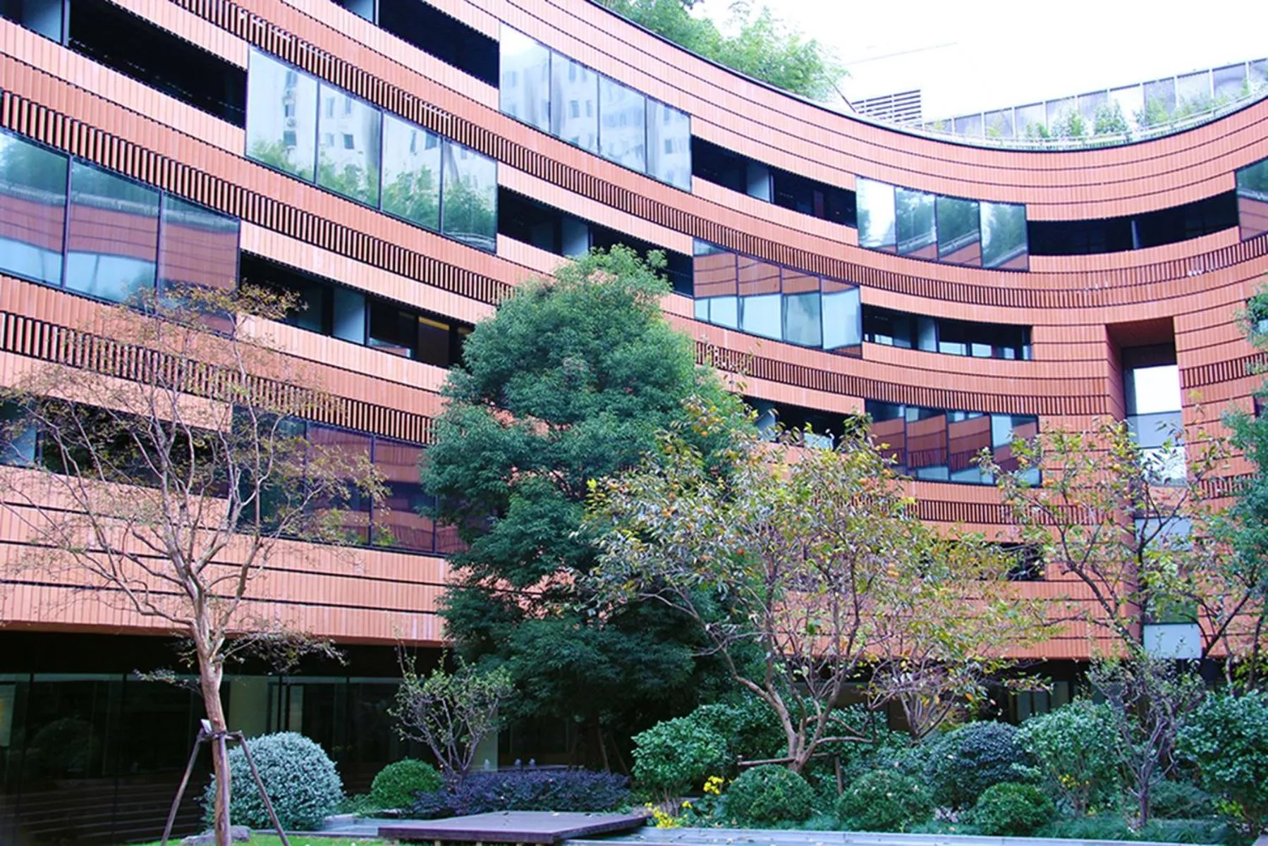 Garden view in HUALUXE Shanghai Twelve At Hengshan