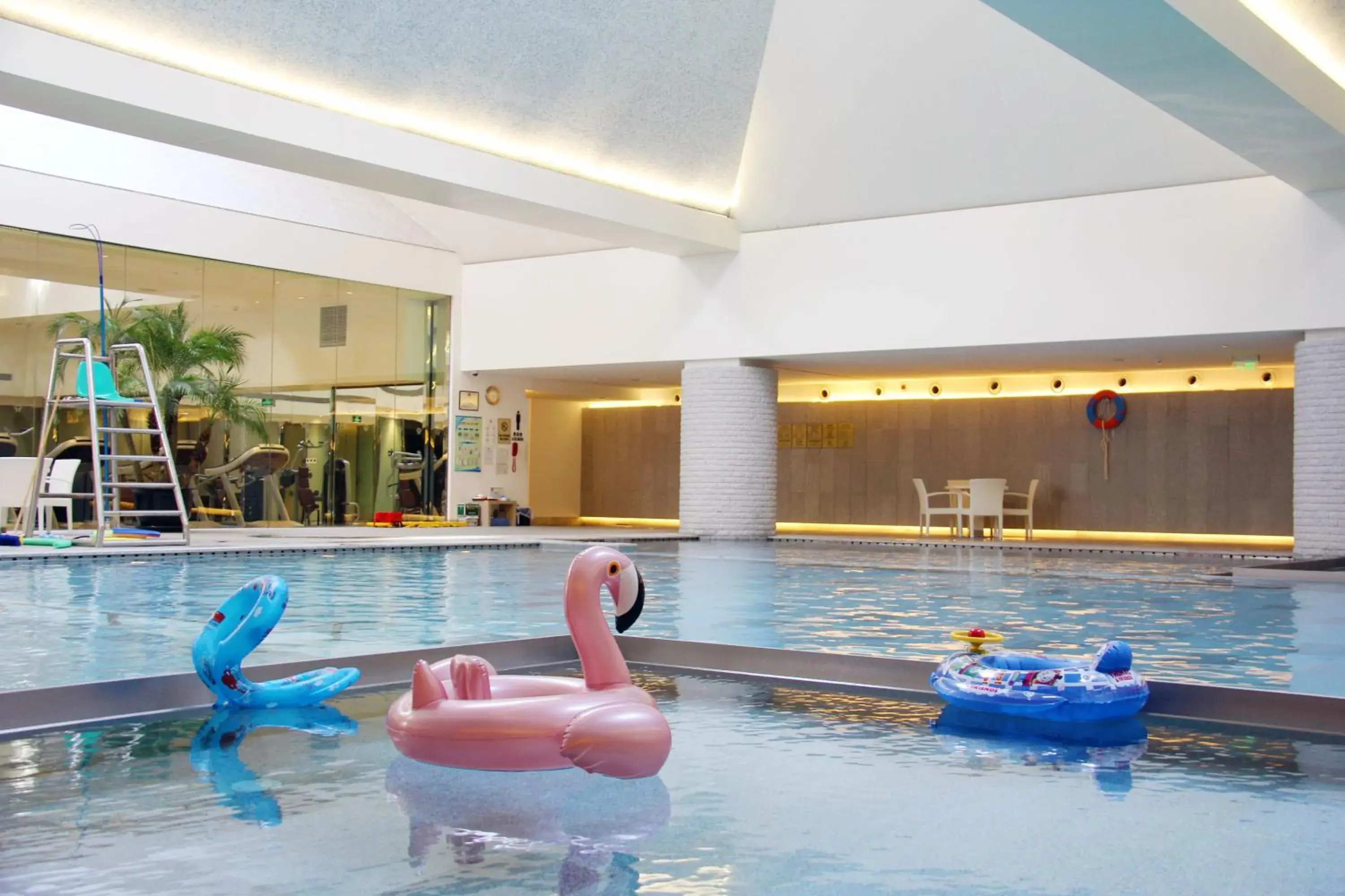 Swimming pool in HUALUXE Shanghai Twelve At Hengshan Swimming pool in HUALUXE Shanghai Twelve At Hengshan