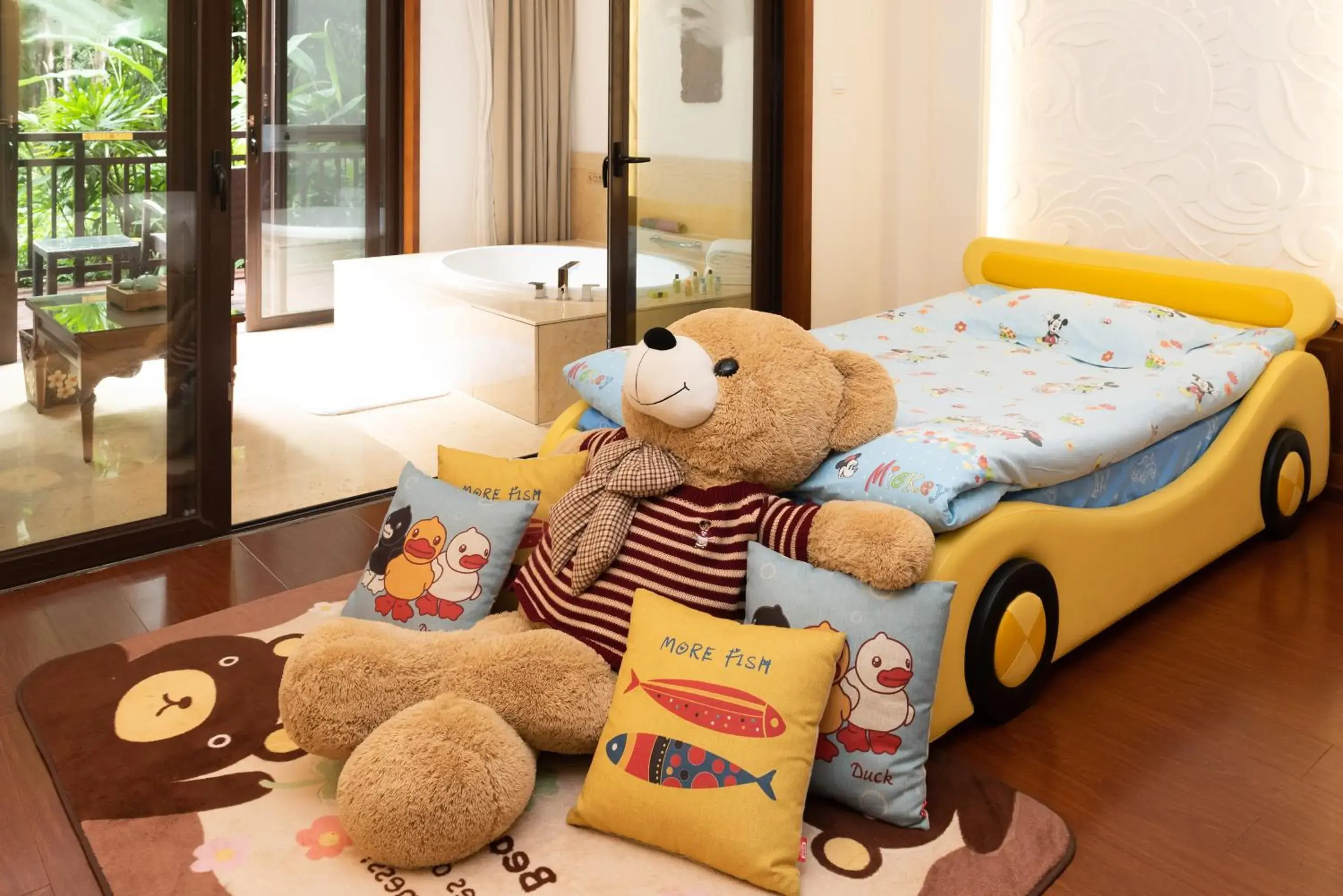 Bed in InterContinental Xishuangbanna Resort by IHG Bed in InterContinental Xishuangbanna Resort by IHG