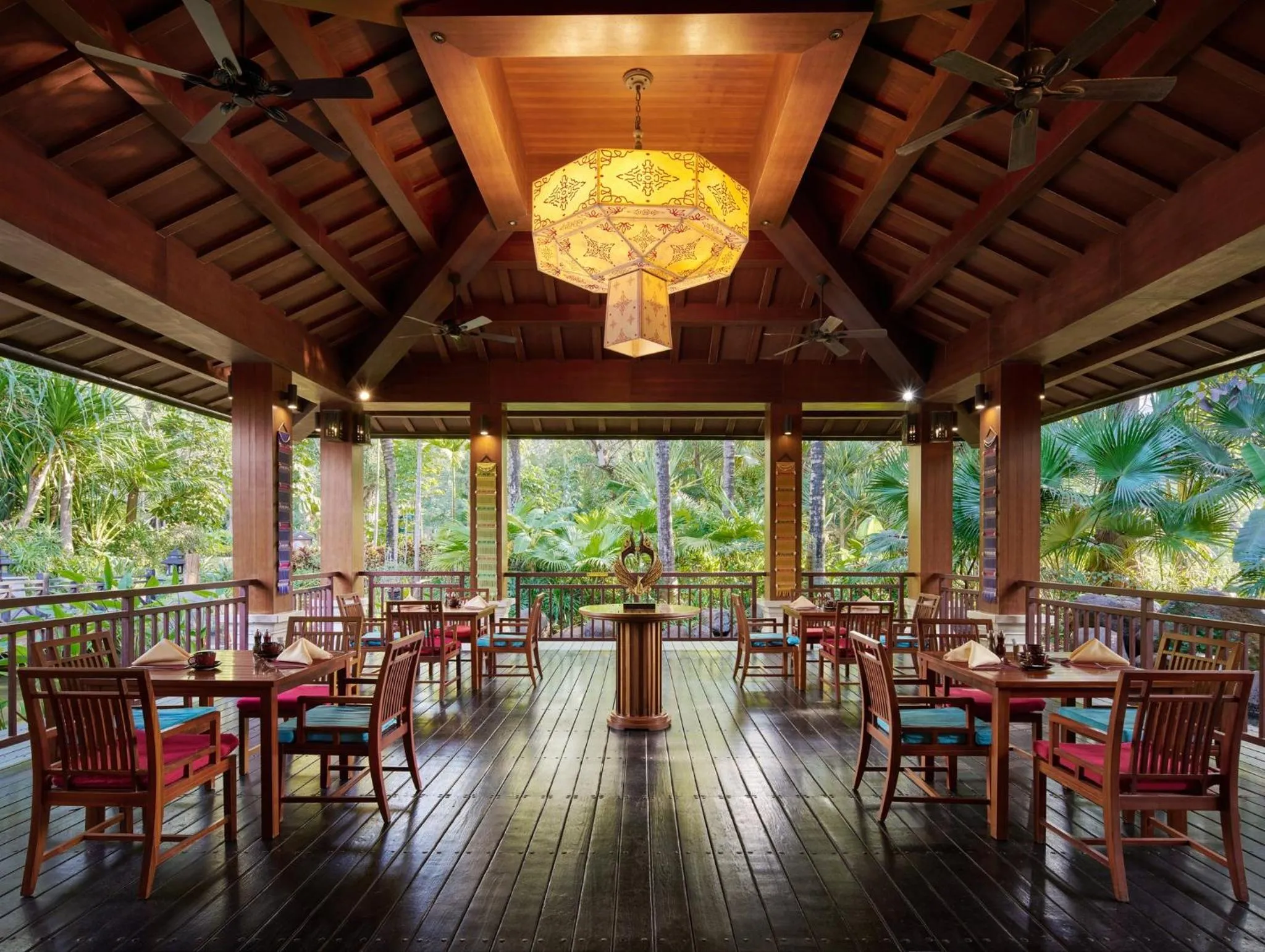 Restaurant/places to eat in InterContinental Xishuangbanna Resort by IHG