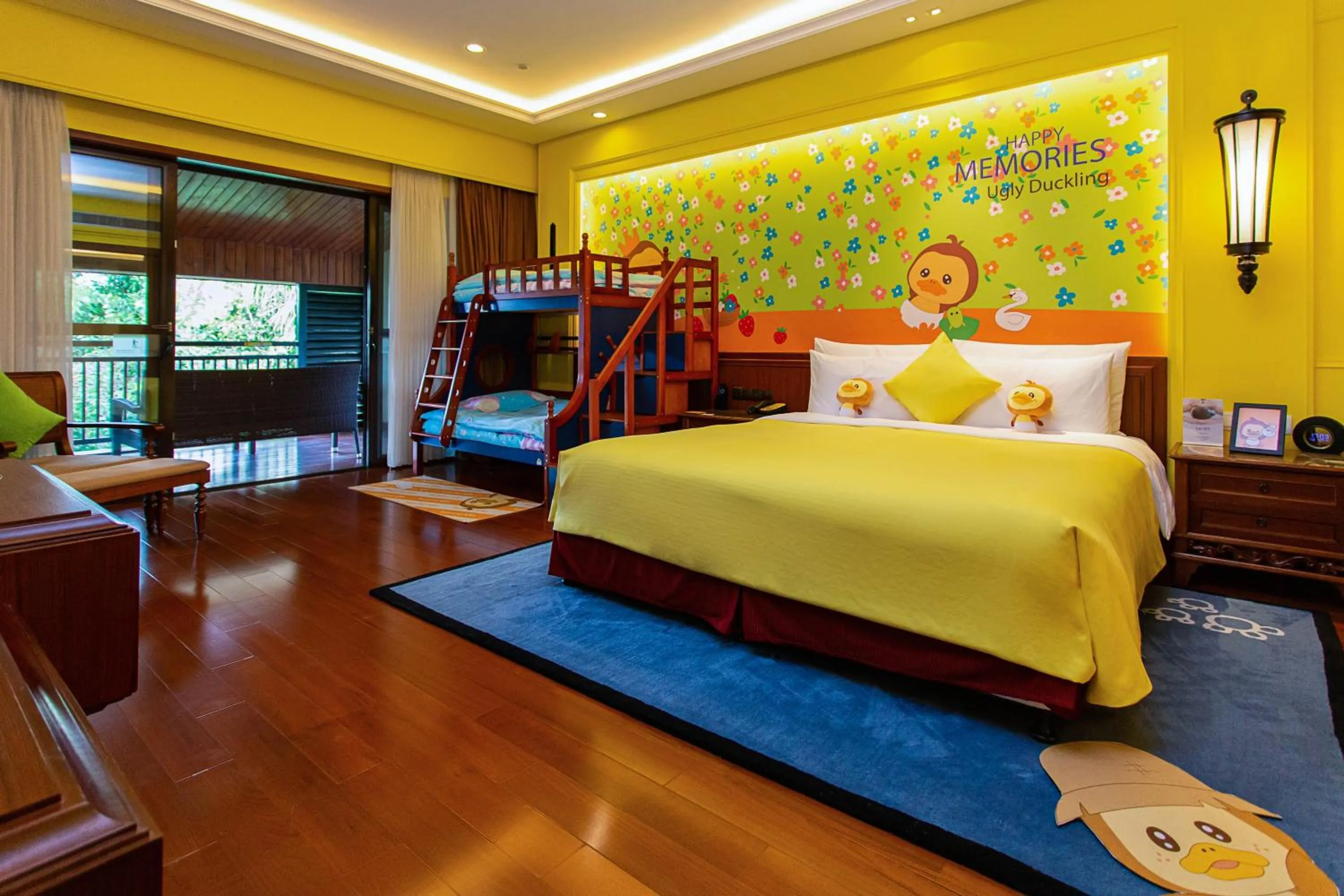 Photo of the whole room, Bed in InterContinental Xishuangbanna Resort by IHG