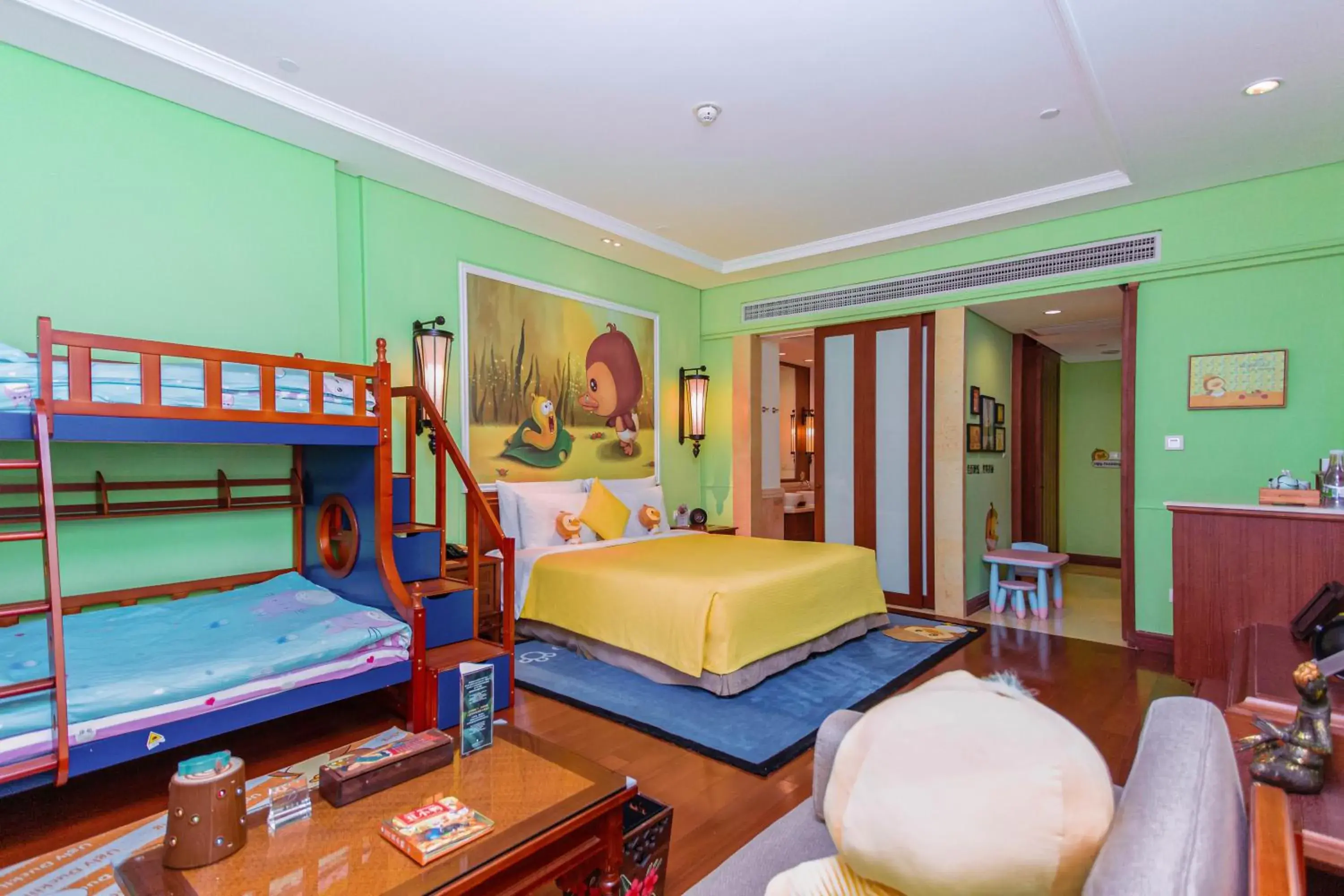 Bed in InterContinental Xishuangbanna Resort by IHG Bed in InterContinental Xishuangbanna Resort by IHG