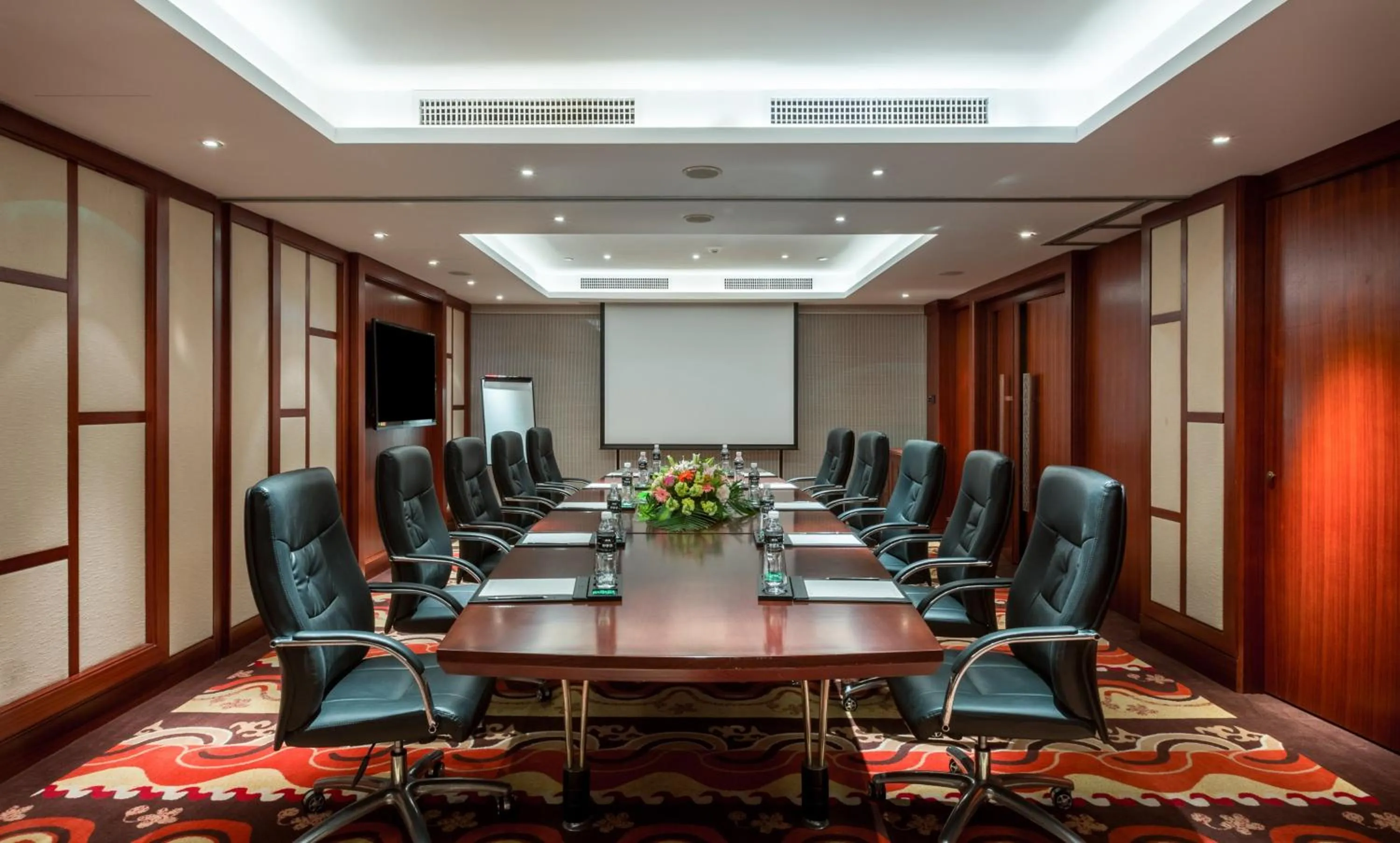 Meeting/conference room in InterContinental Xishuangbanna Resort by IHG
