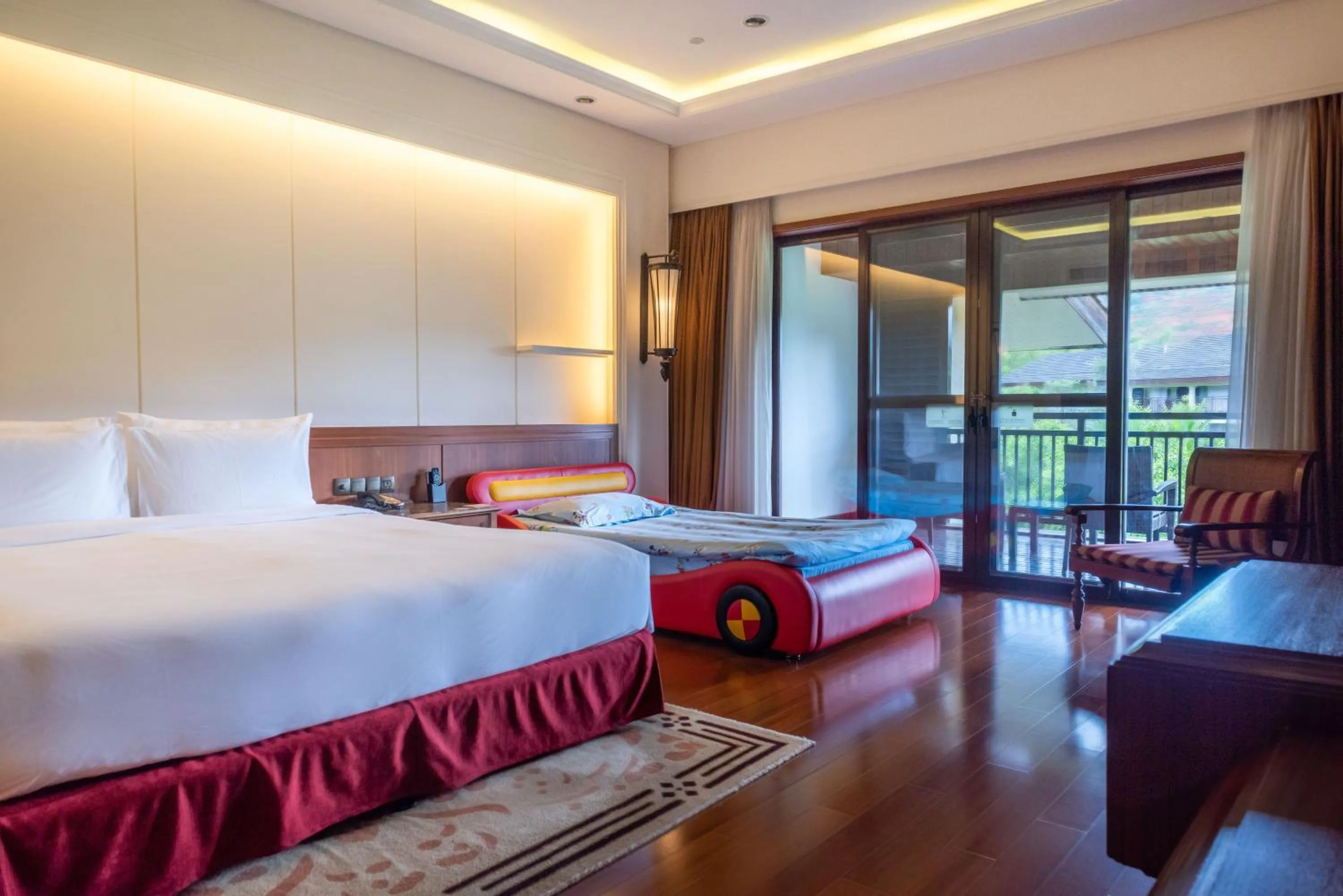 Photo of the whole room, Bed in InterContinental Xishuangbanna Resort by IHG