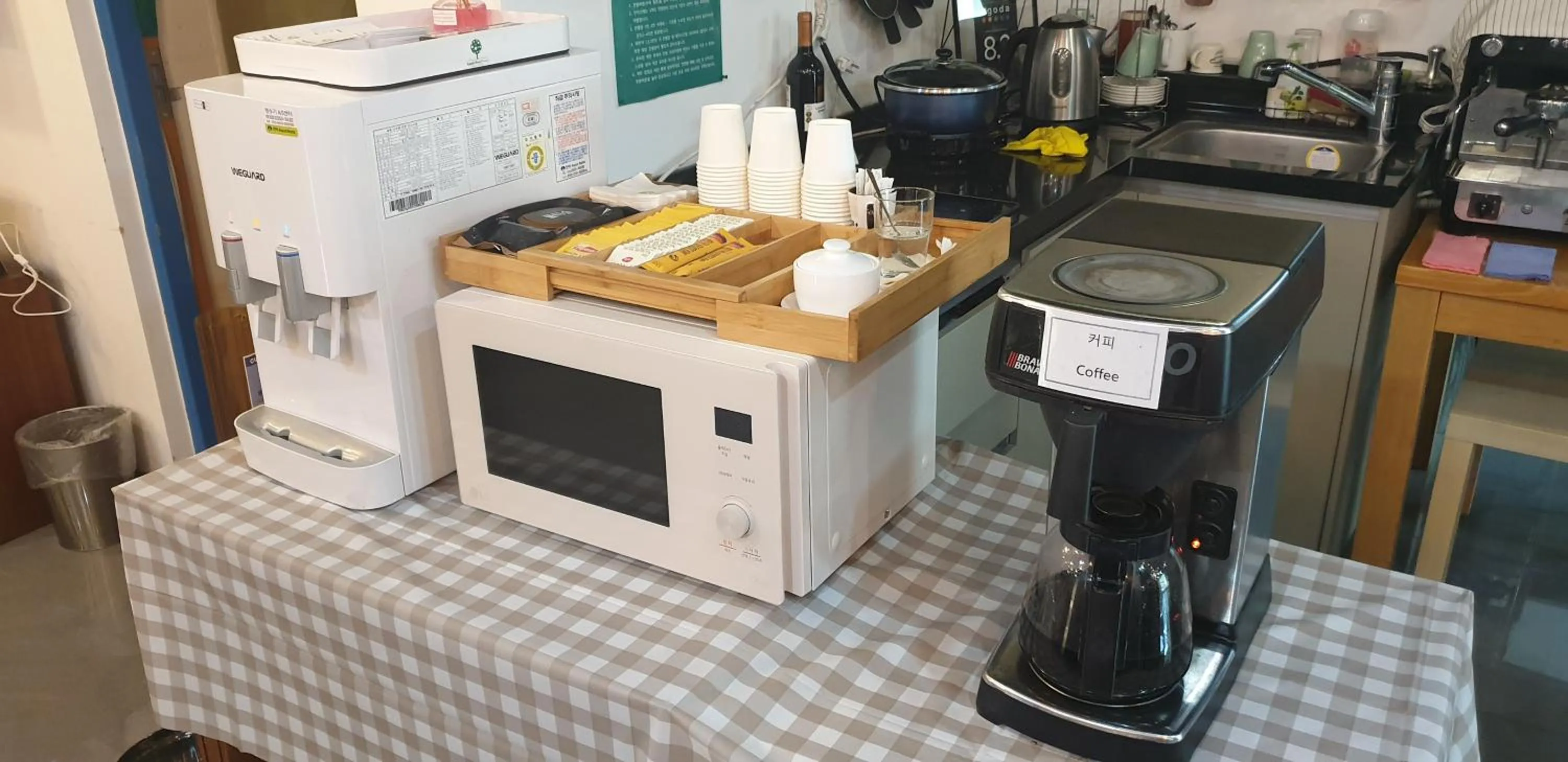 Coffee/tea facilities in Appletree Hotel Pohang