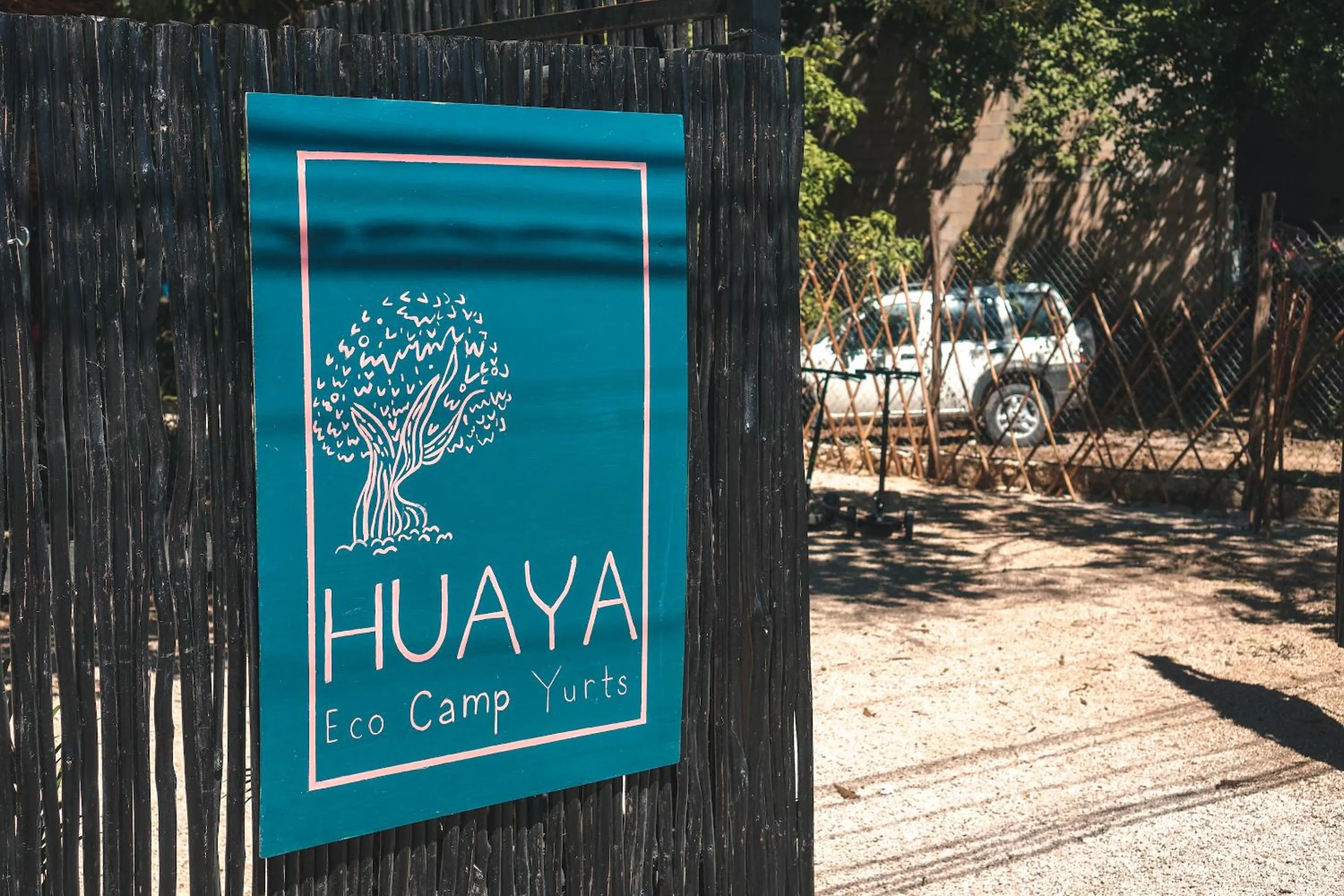 Facade/entrance in Huaya Camp