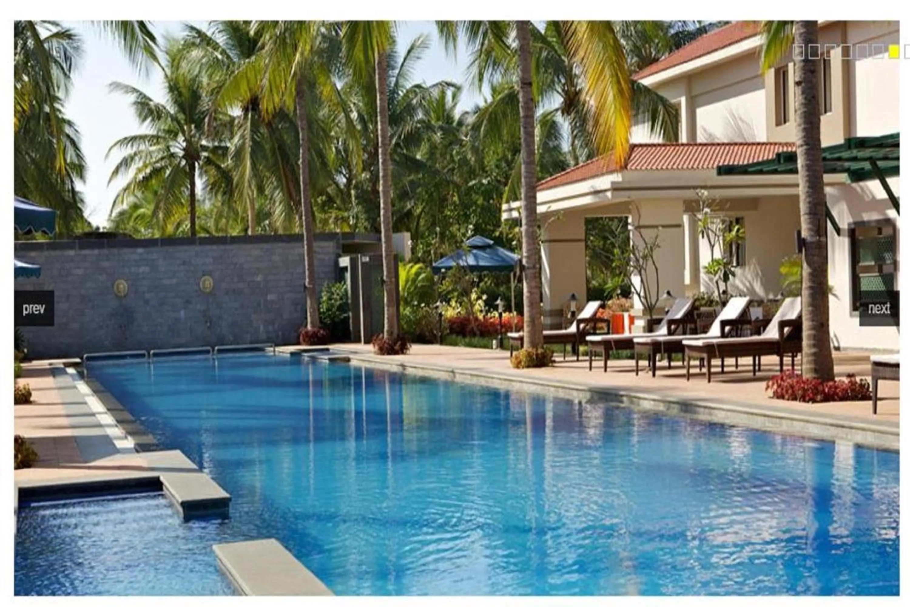 Swimming pool in Sunray Village Resort