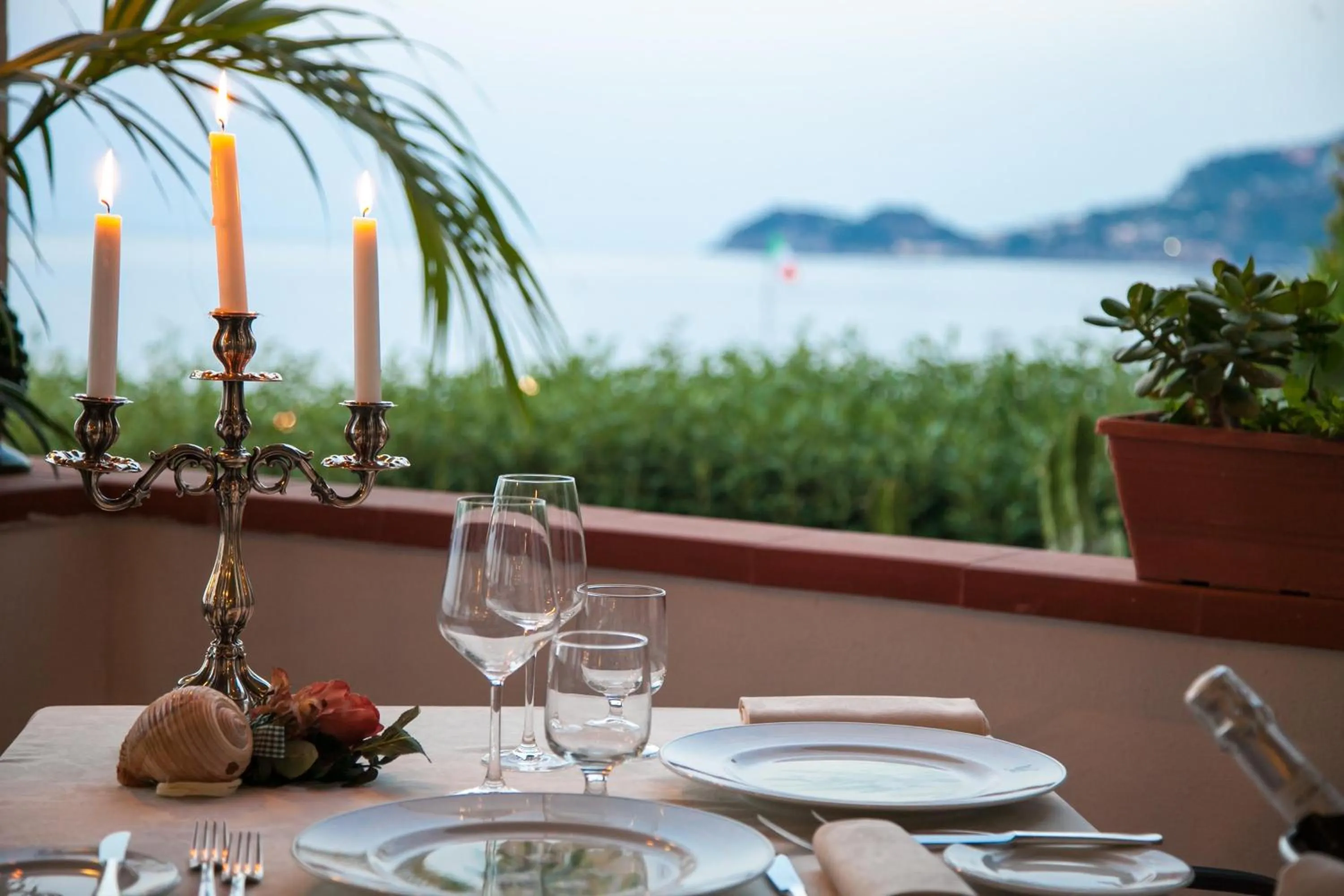 Dining area in Park Hotel Silemi