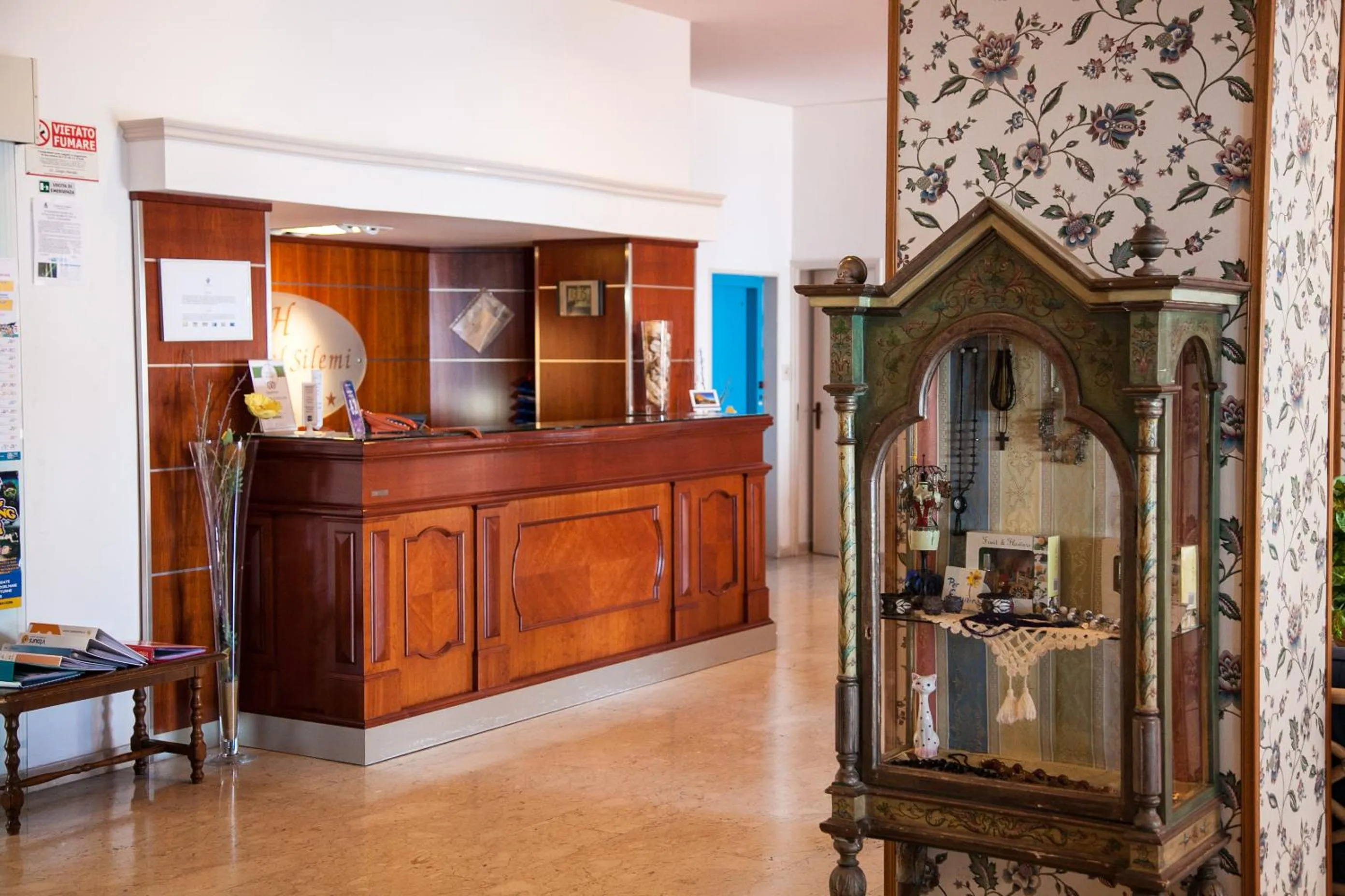 Lobby or reception in Park Hotel Silemi