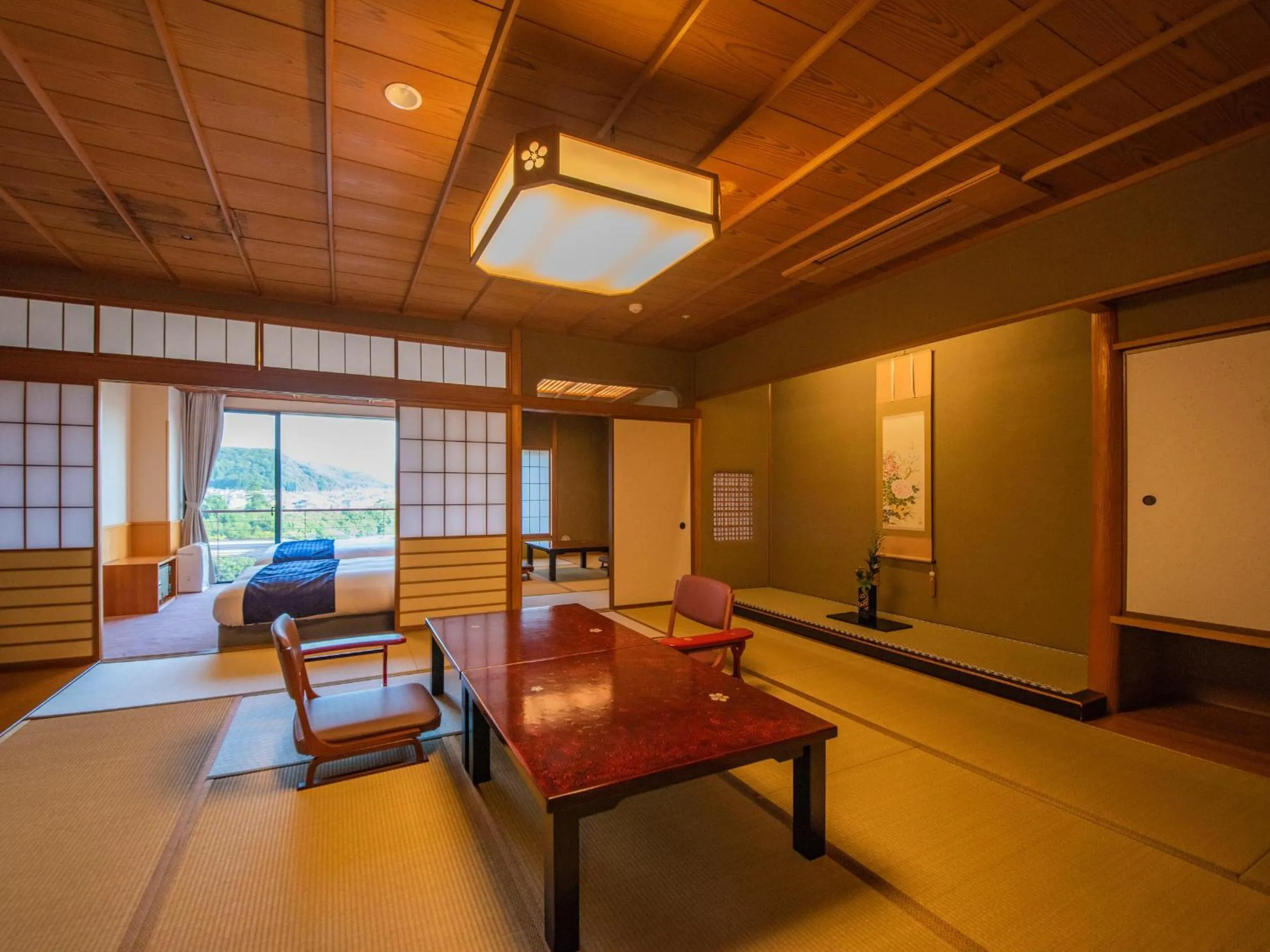 Photo of the whole room in Yamashiro Onsen Miyabi no Yado Kaga Hyakumangoku