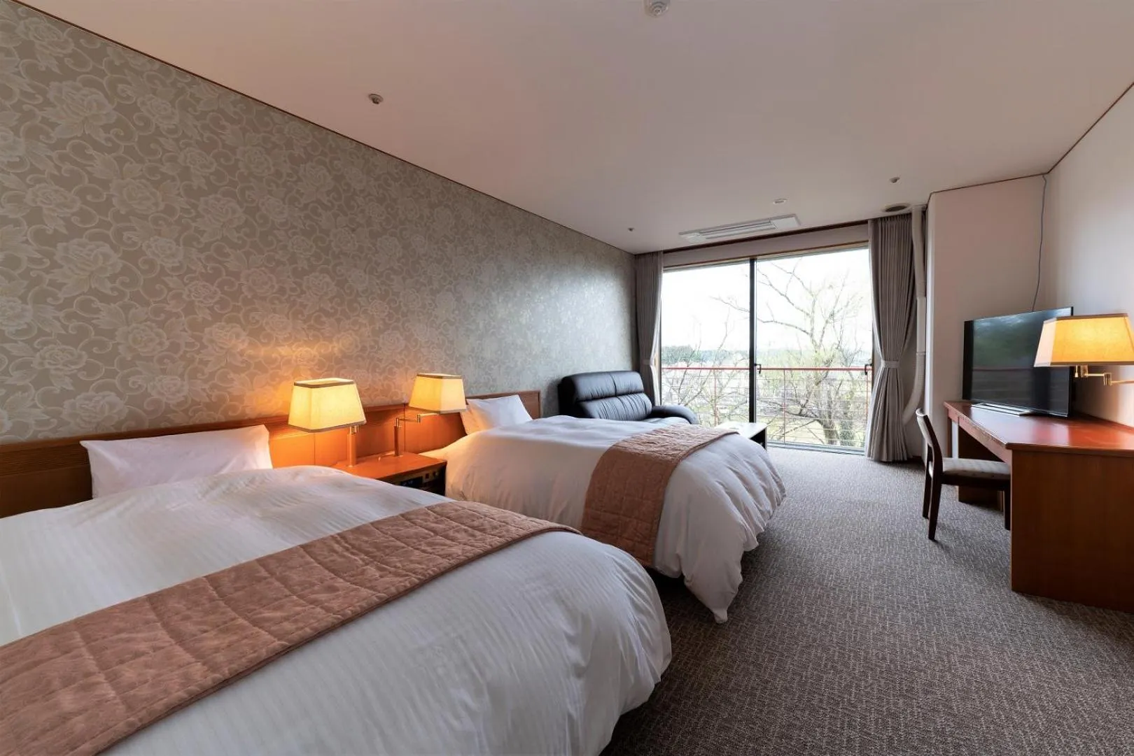 Photo of the whole room in Yamashiro Onsen Miyabi no Yado Kaga Hyakumangoku