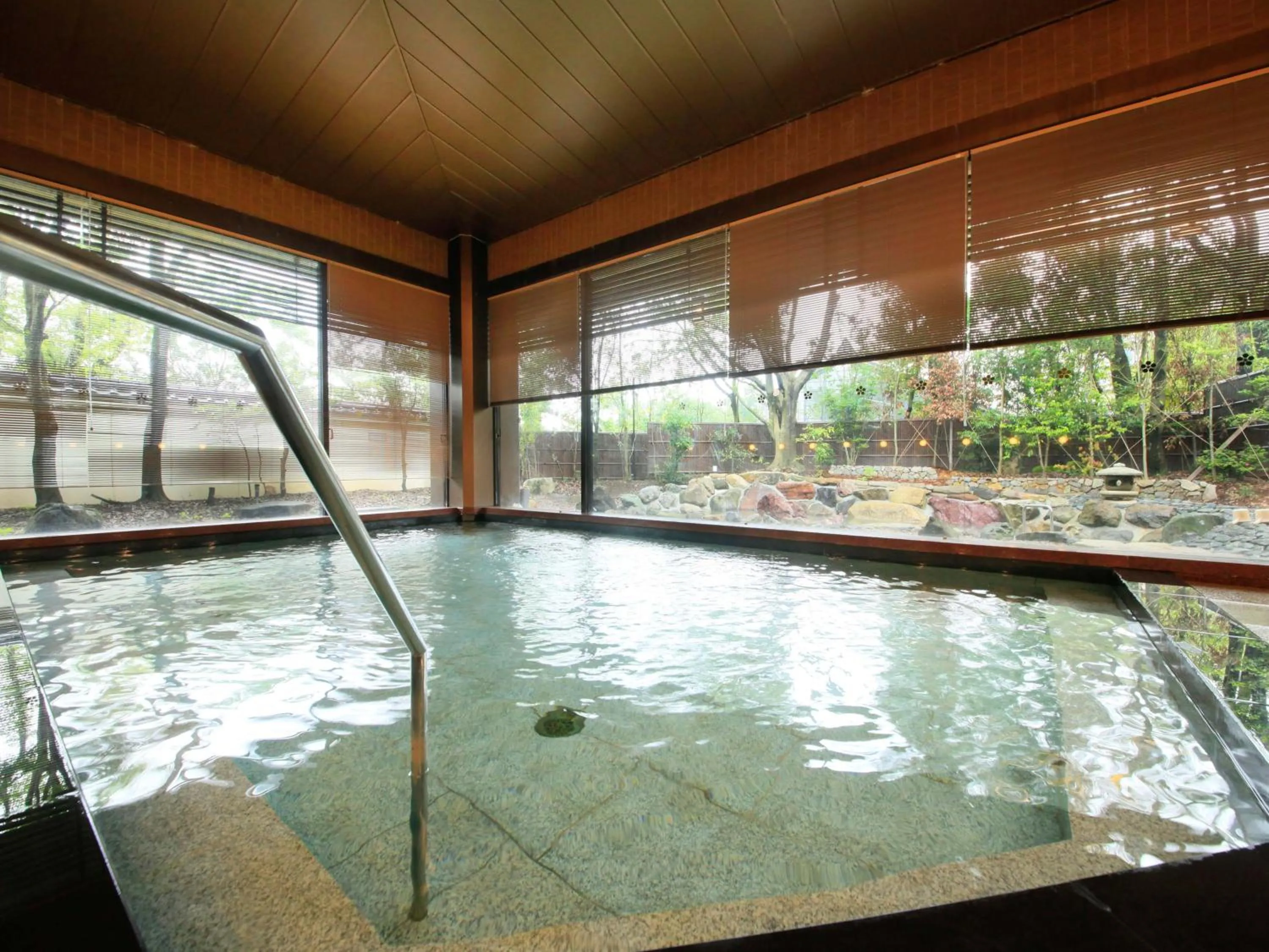 Yamashiro Onsen Miyabi no Yado Kaga Hyakumangoku