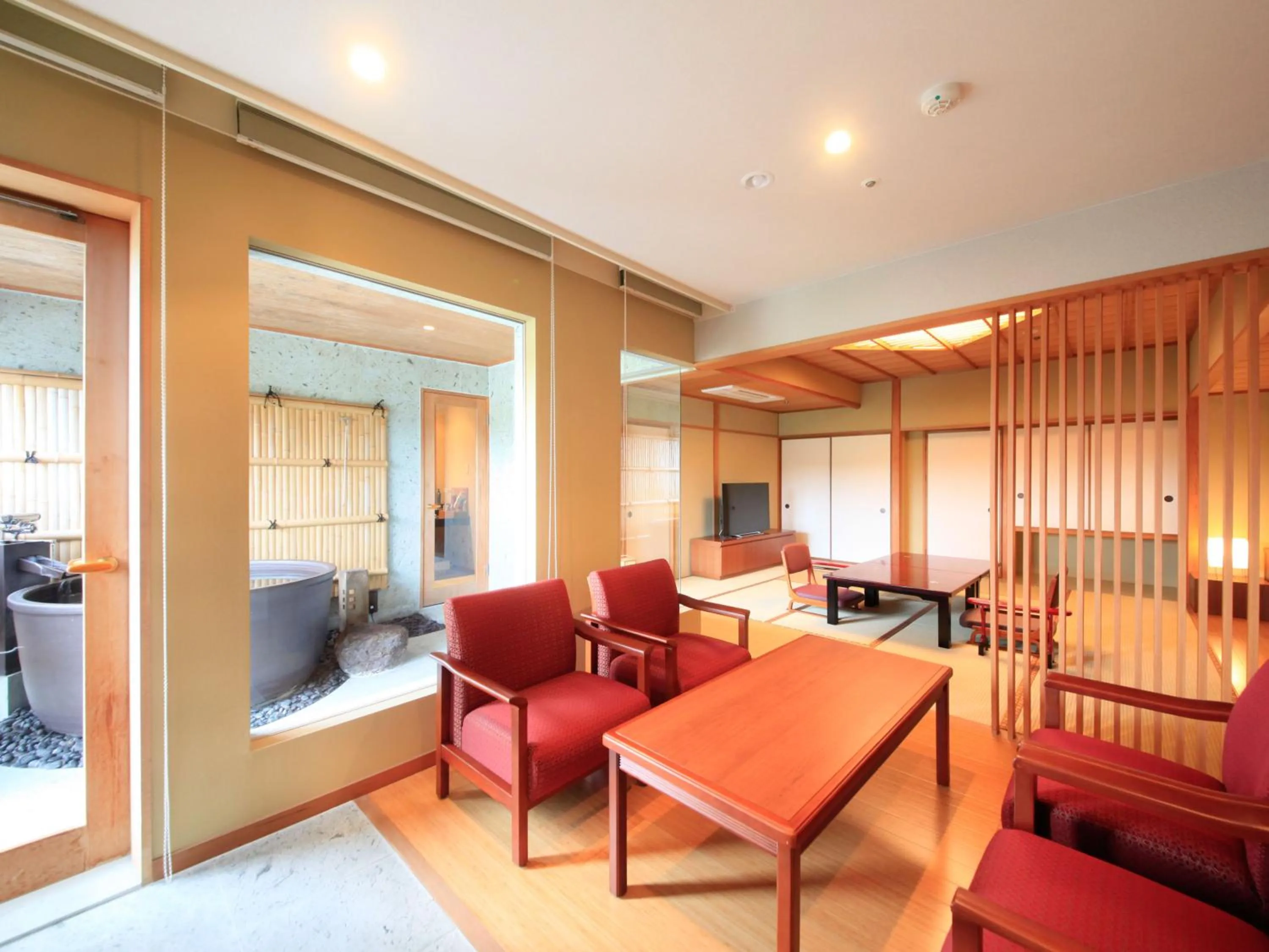 Yamashiro Onsen Miyabi no Yado Kaga Hyakumangoku