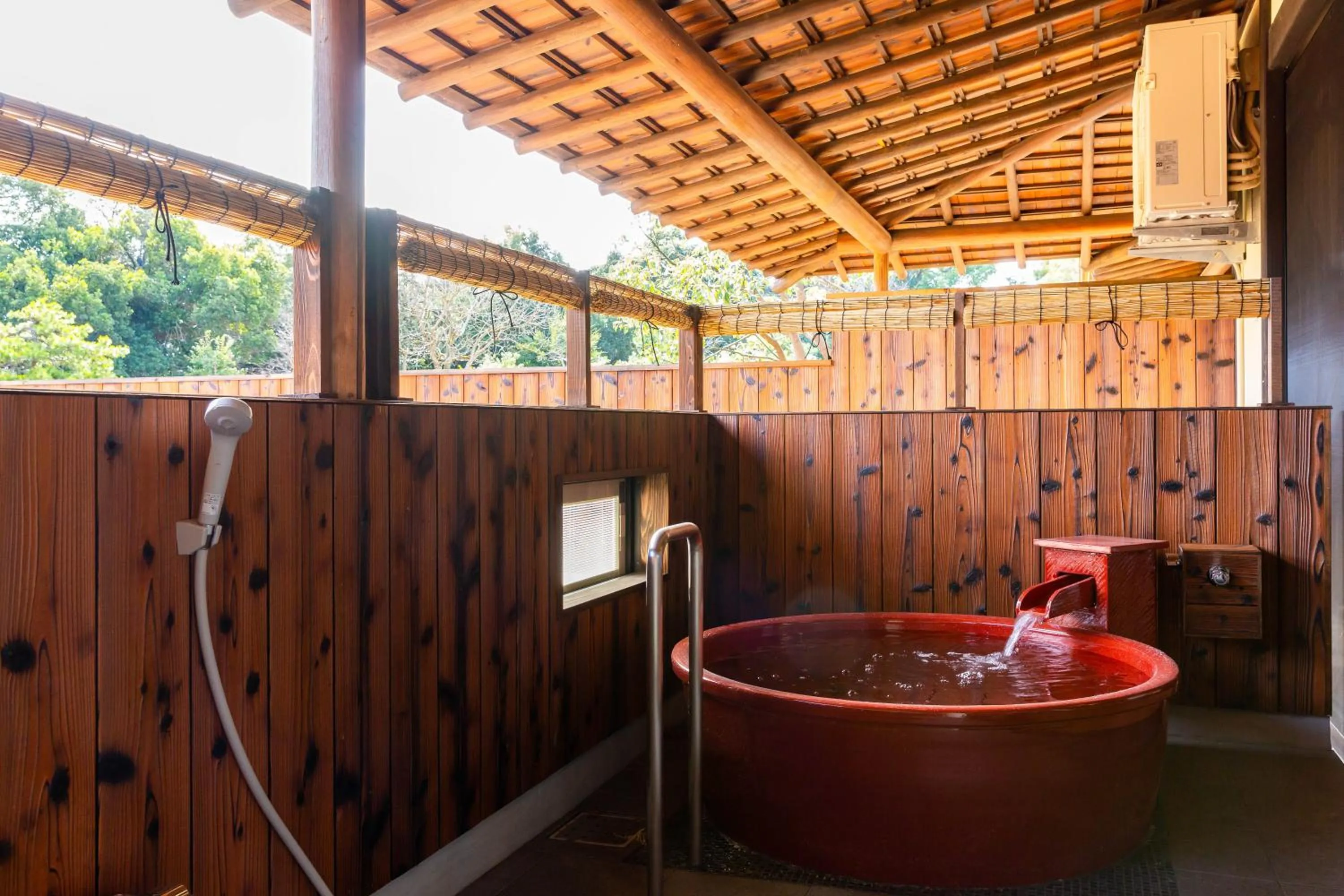 Yamashiro Onsen Miyabi no Yado Kaga Hyakumangoku