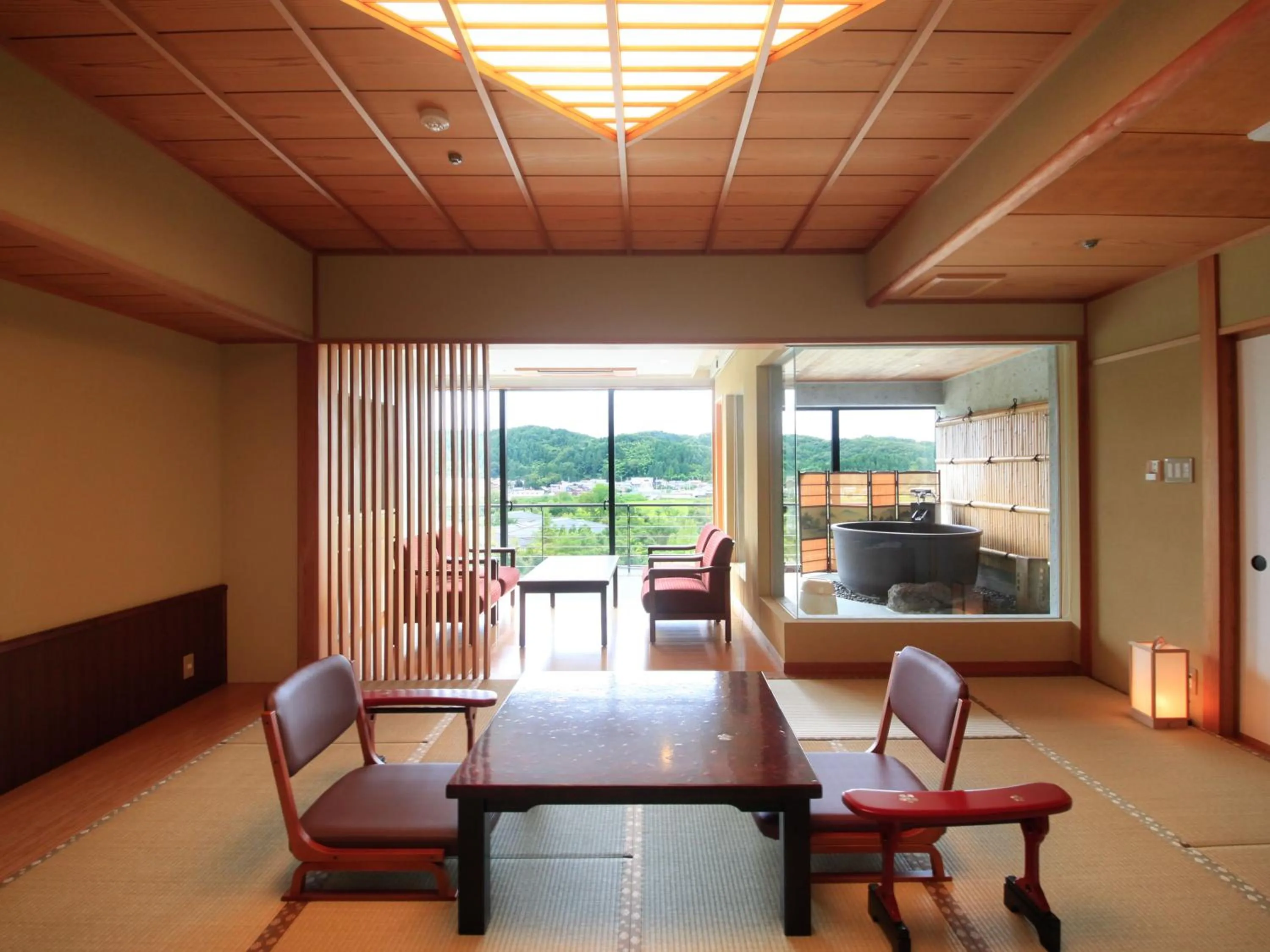 Yamashiro Onsen Miyabi no Yado Kaga Hyakumangoku