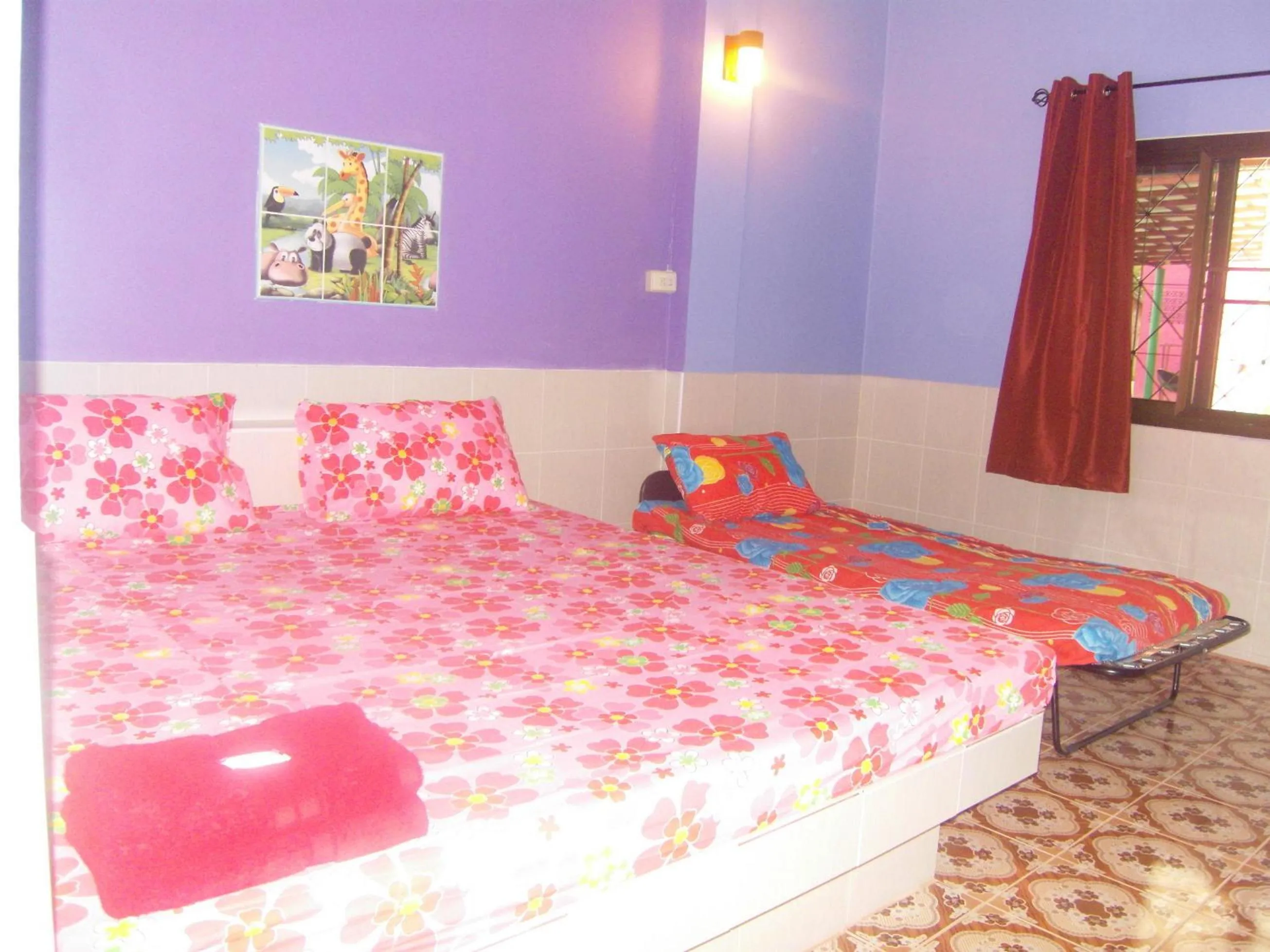 Bedroom, Bed in RuengsriSiri Guesthouse