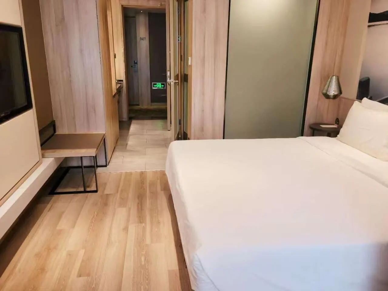 Bed in Atour Hotel Nanjing Sun Yat-sen Mausoleum Scenic Area Alfalfa Garden Subway Station