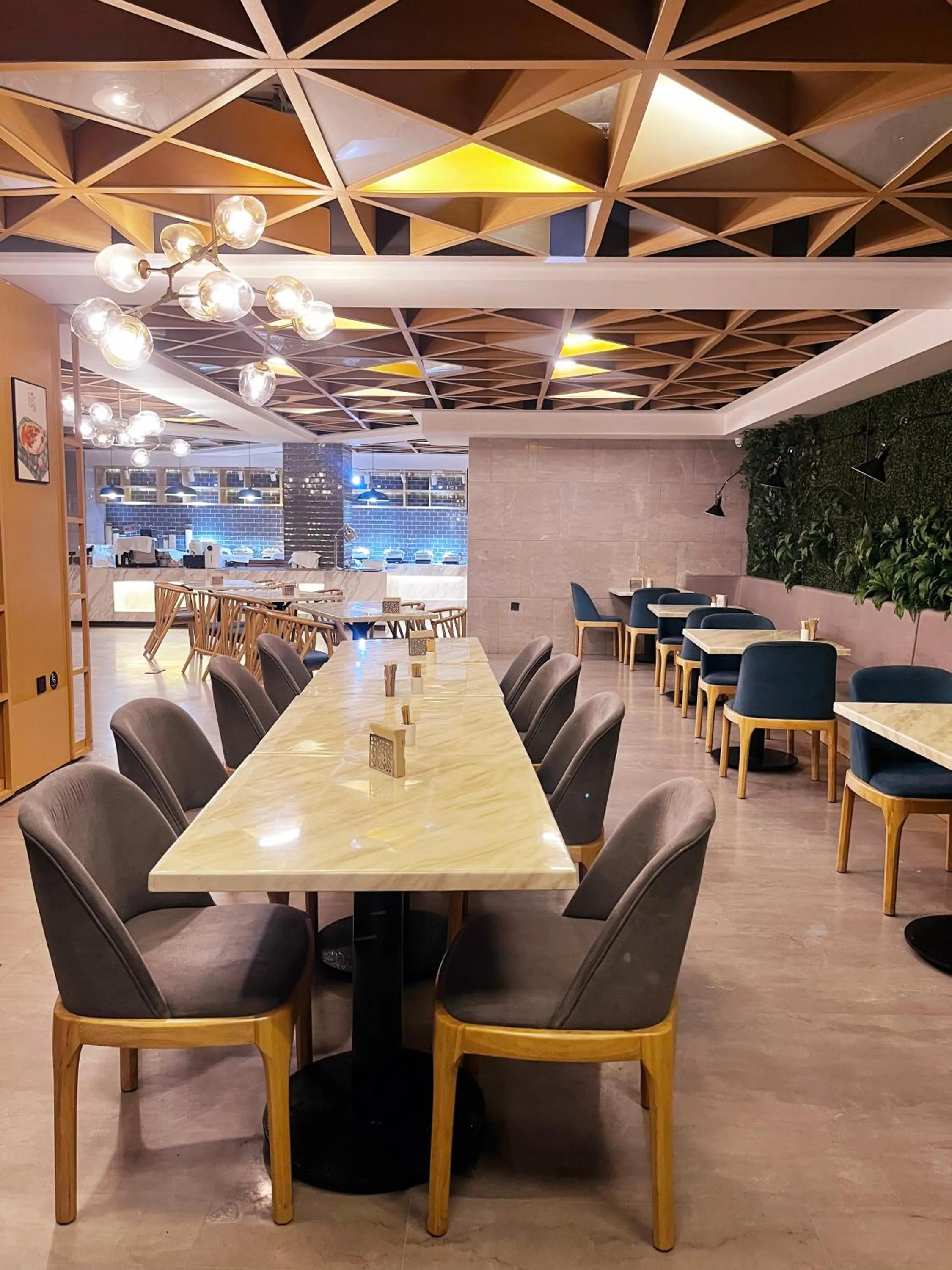 Restaurant/places to eat in Atour Hotel Nanjing Sun Yat-sen Mausoleum Scenic Area Alfalfa Garden Subway Station