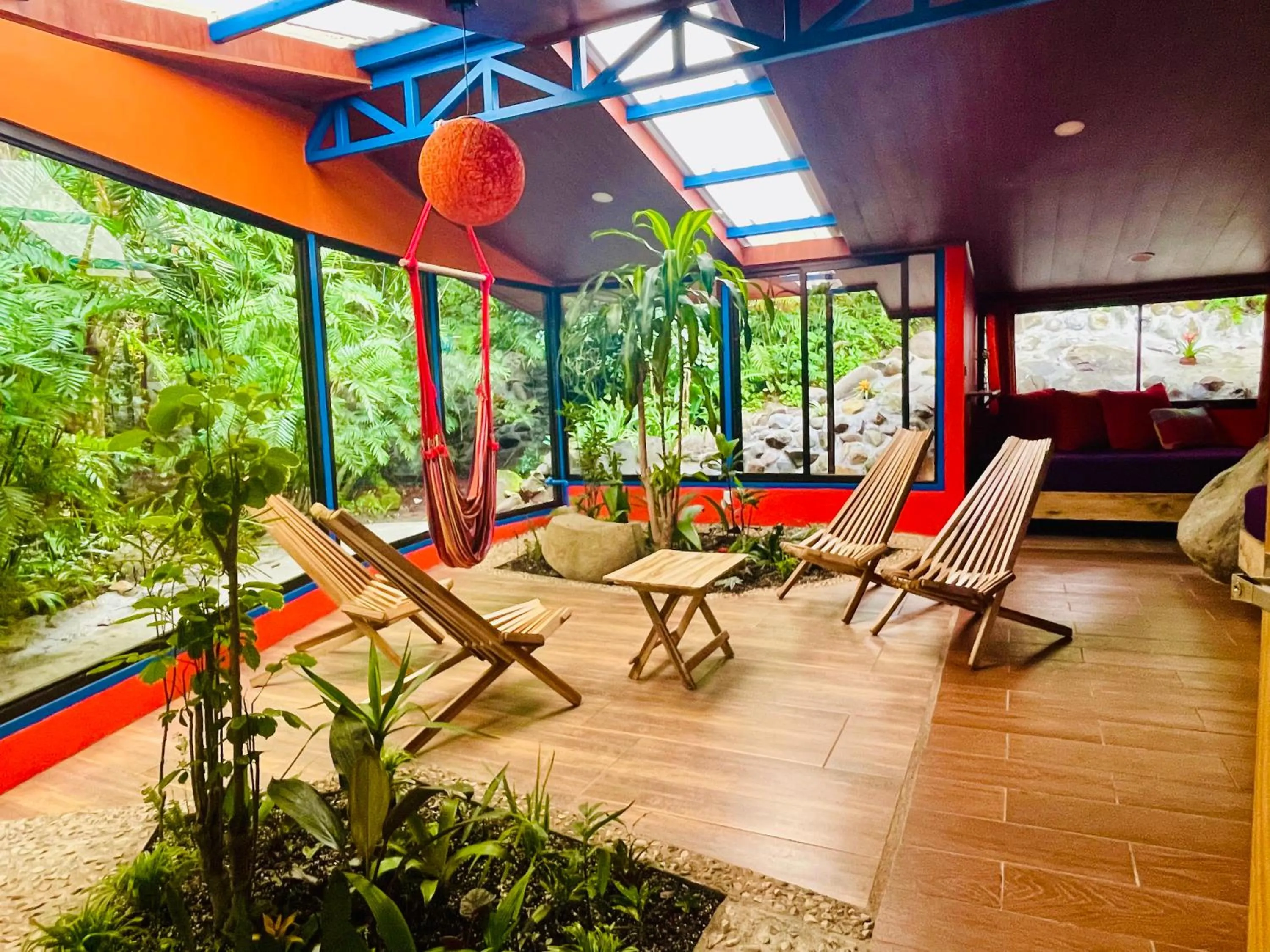 Living room in El Sol Monteverde