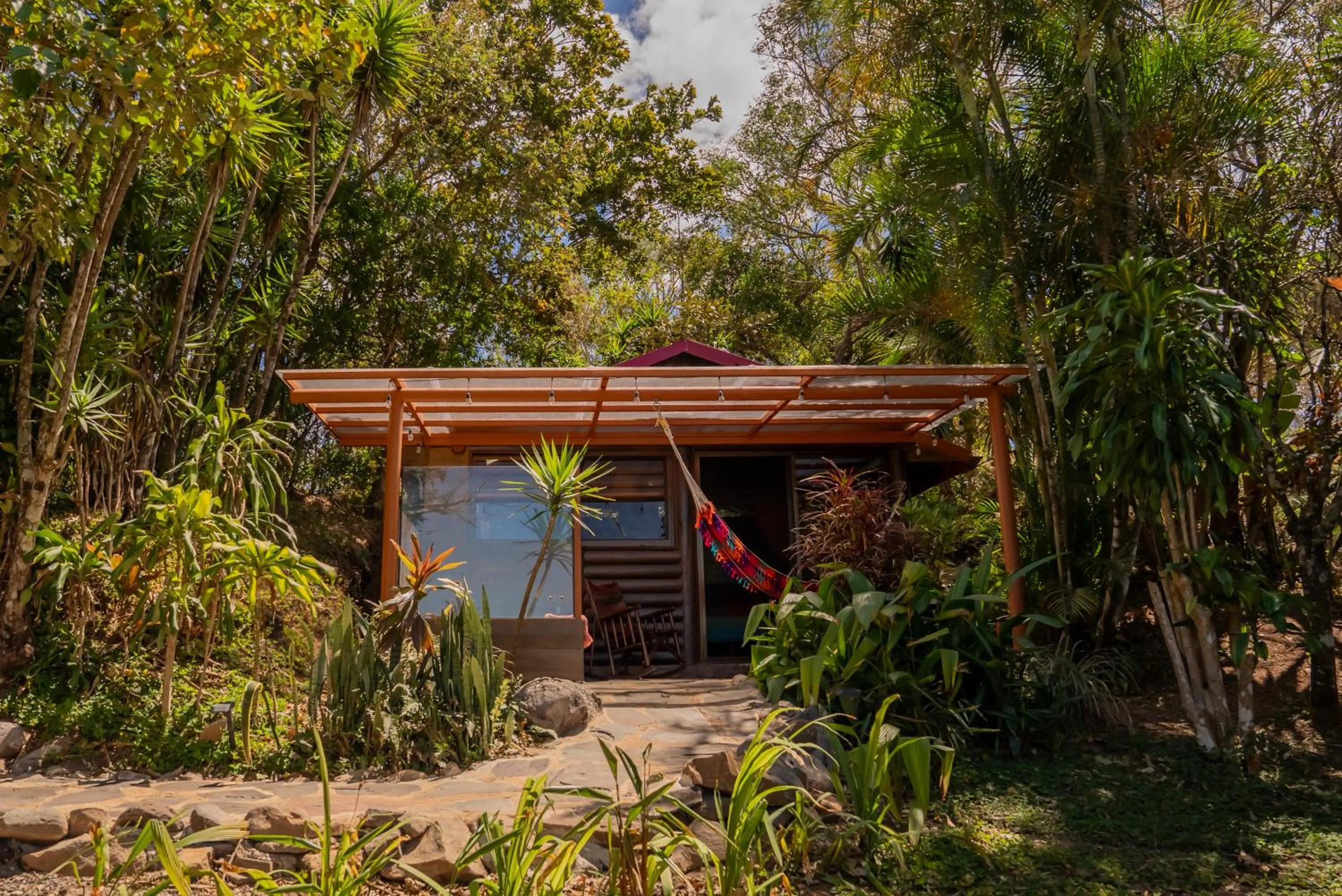 Property building in El Sol Monteverde