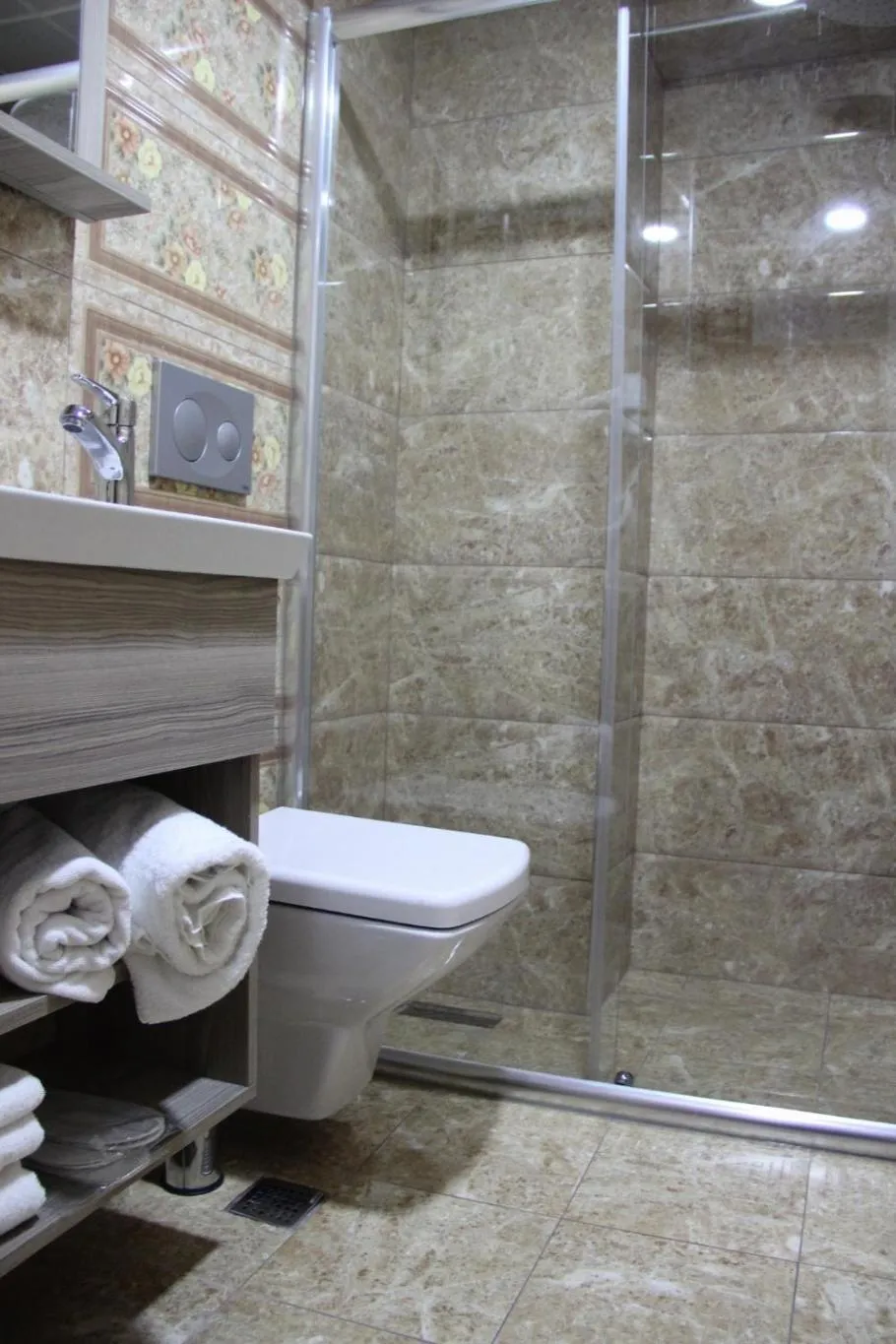 Bathroom in Kaya Madrid Hotel