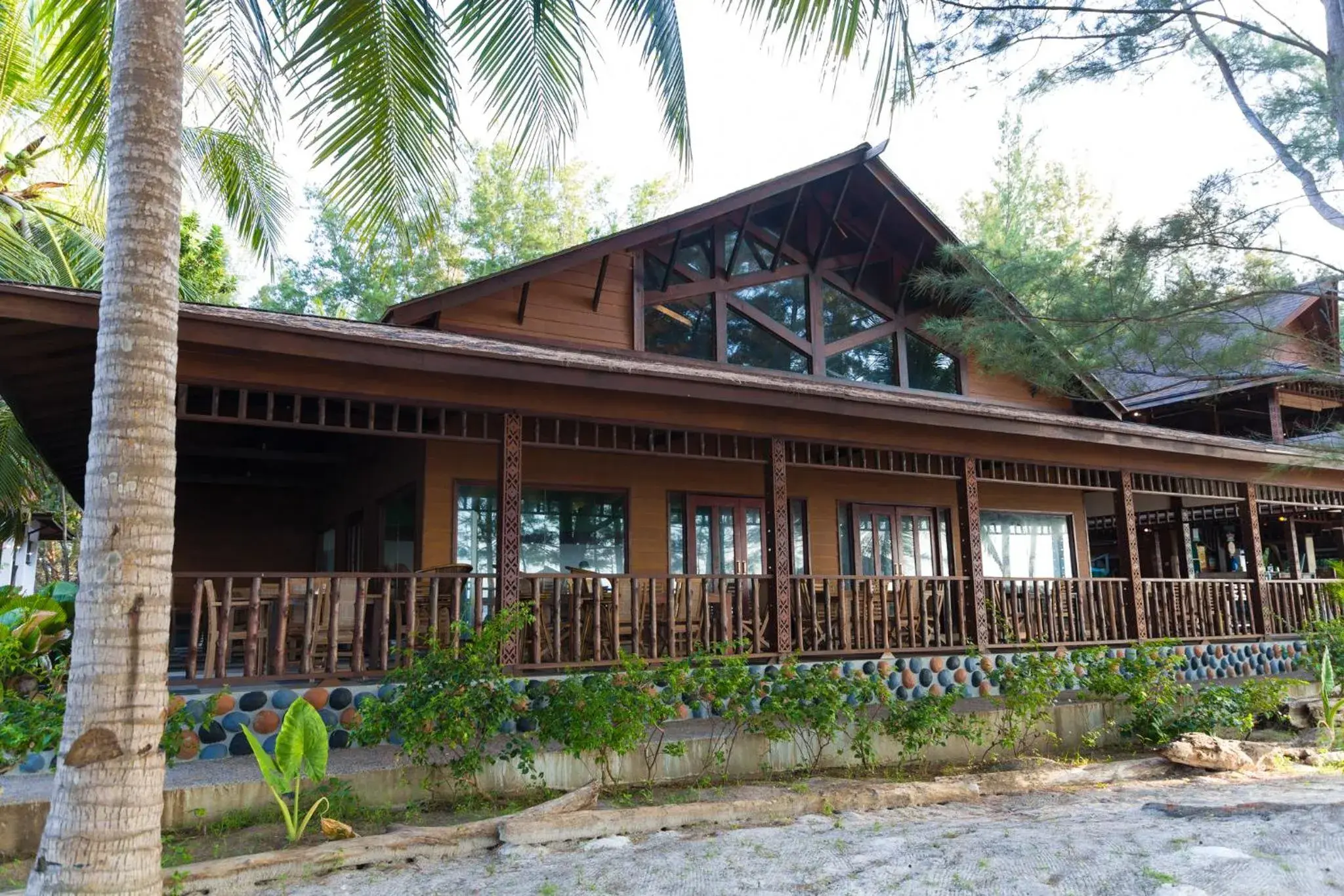 Restaurant/places to eat in Sutera at Mantanani Island Resort & Spa Restaurant/places to eat in Sutera at Mantanani Island Resort & Spa