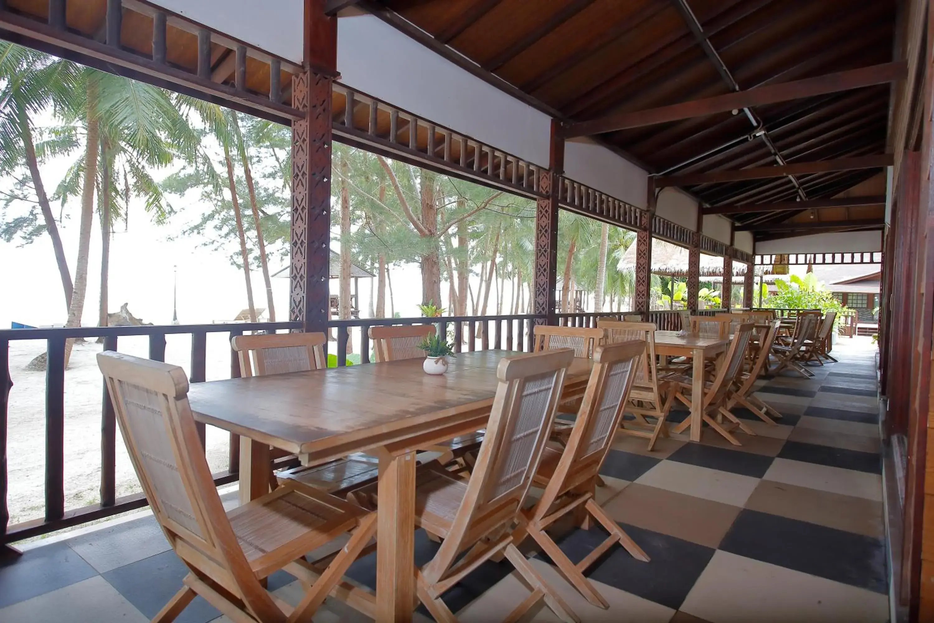 Restaurant/places to eat in Sutera at Mantanani Island Resort & Spa Restaurant/places to eat in Sutera at Mantanani Island Resort & Spa
