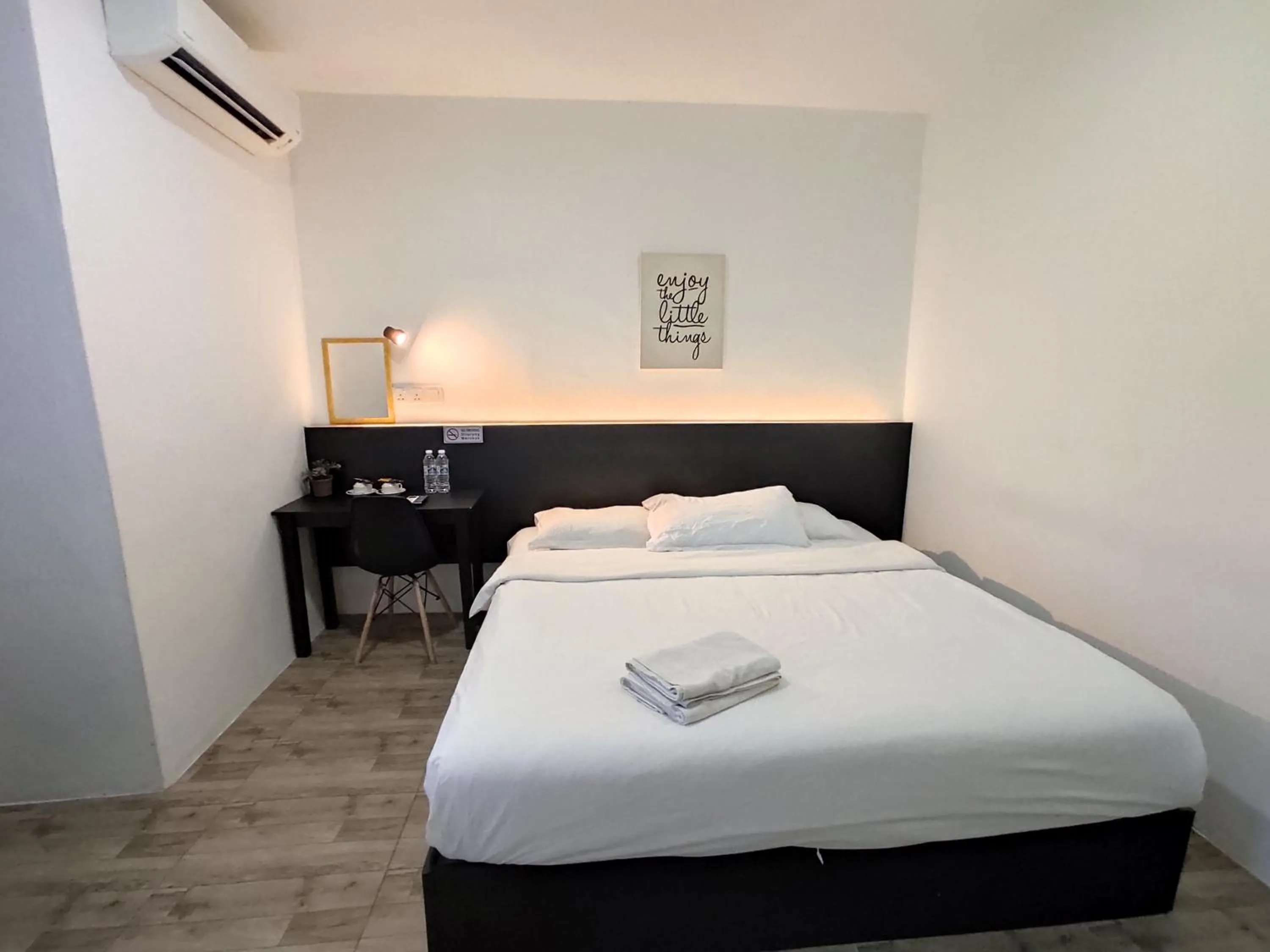 Bed in Tambun Warm Hotel