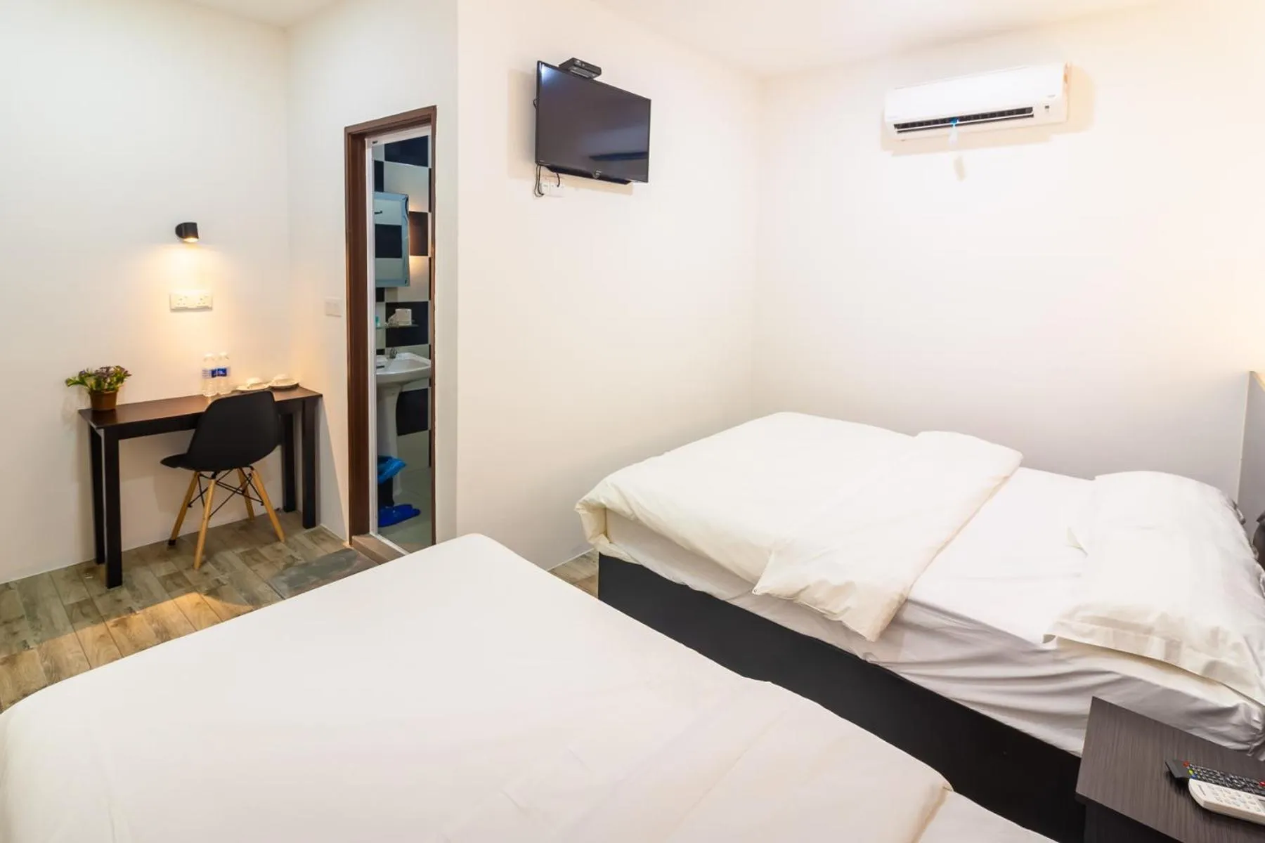 Bed in Tambun Warm Hotel