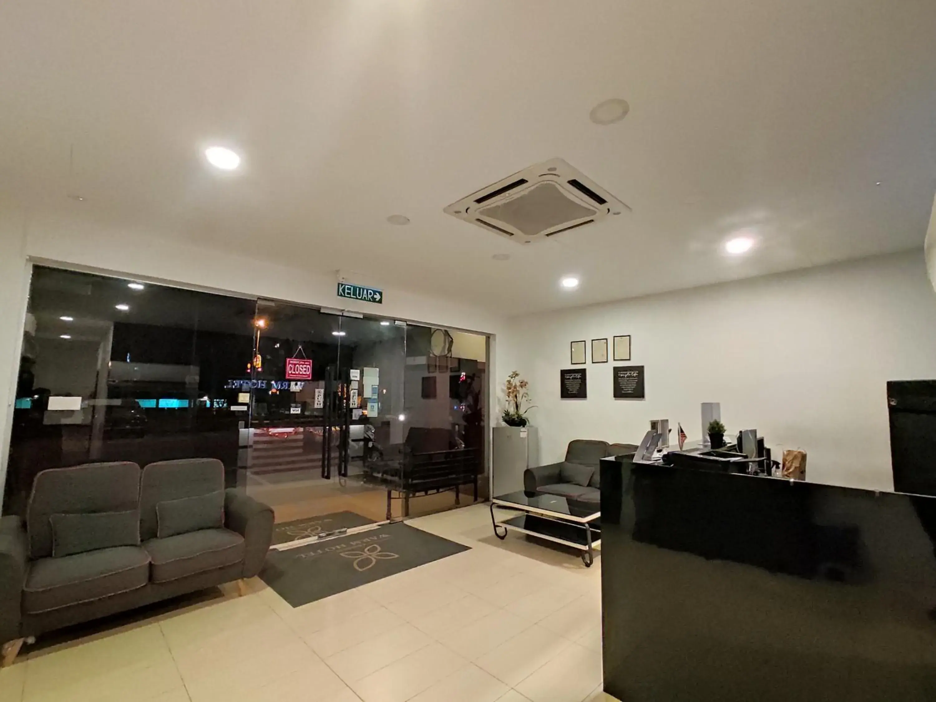 Lobby or reception in Tambun Warm Hotel Lobby or reception in Tambun Warm Hotel