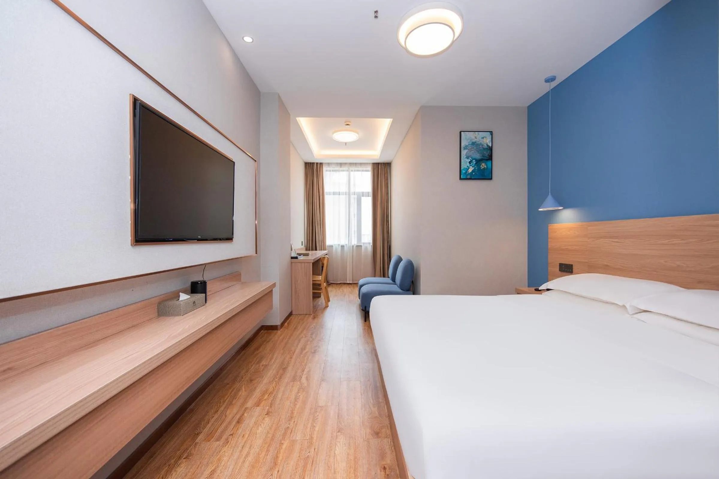 Photo of the whole room, Bed in Future Shangju Hotel