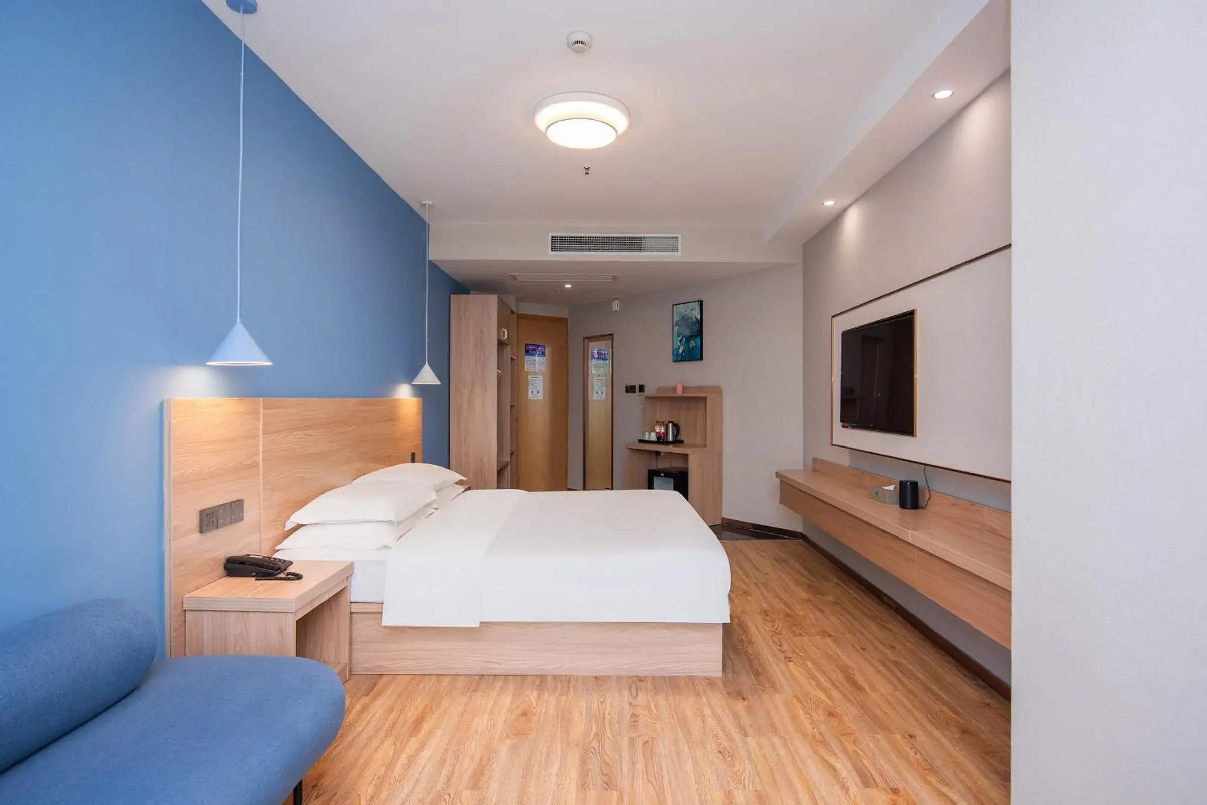 Bed in Future Shangju Hotel Bed in Future Shangju Hotel