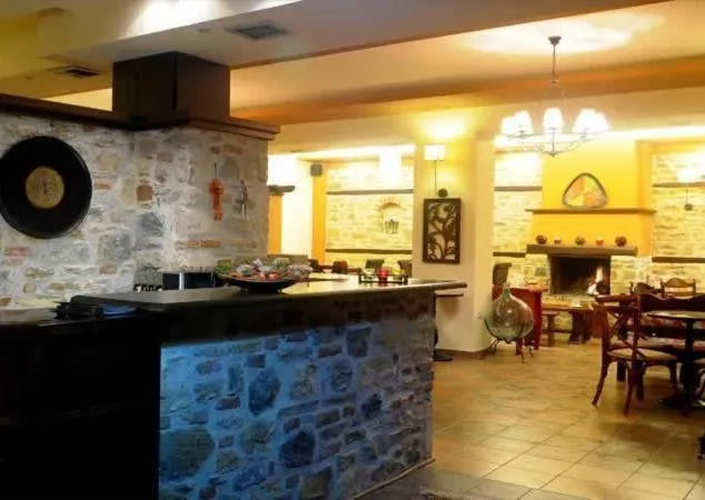 Lobby or reception in To Patriko