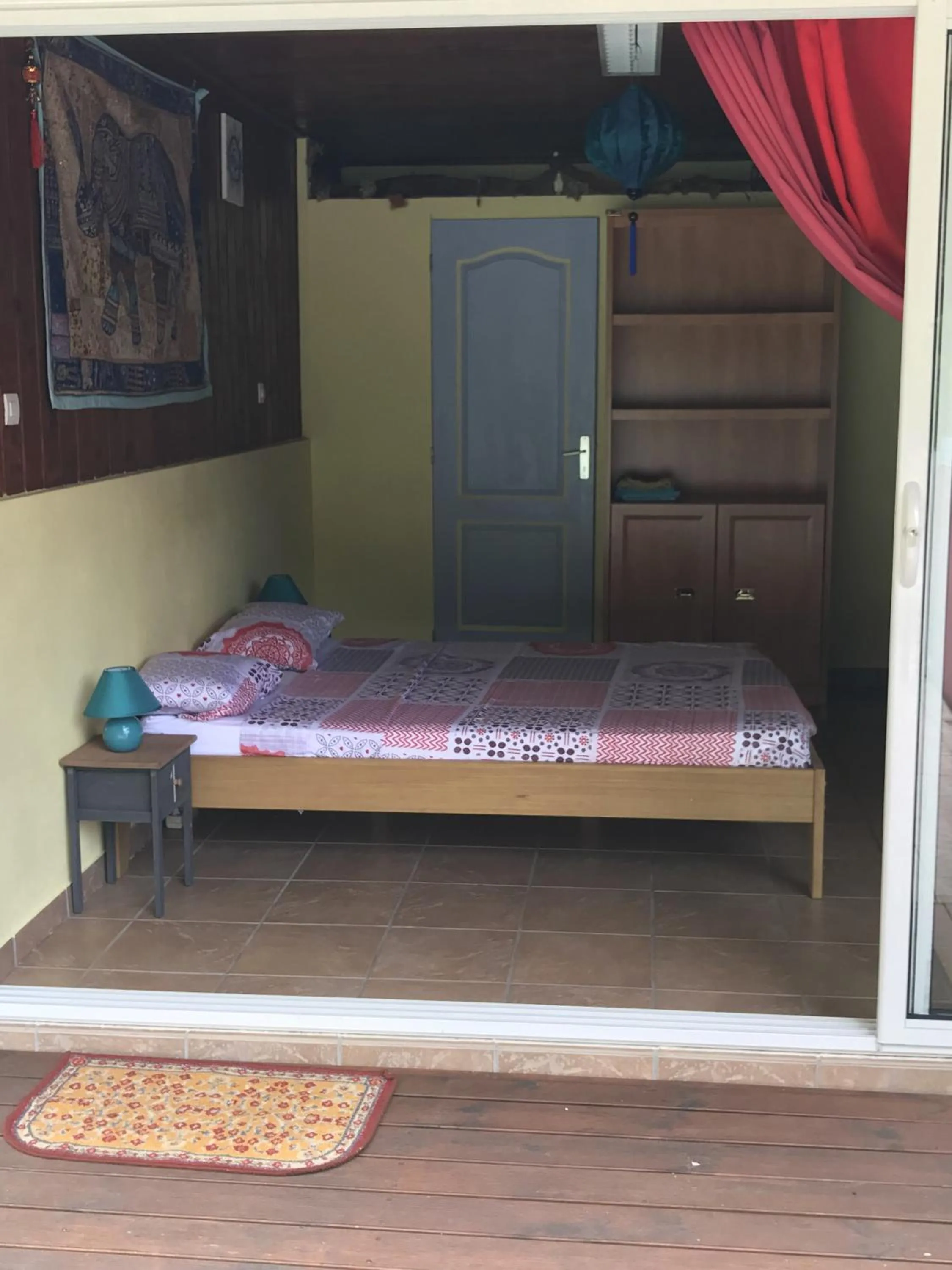 Bed in L'Escale Royale