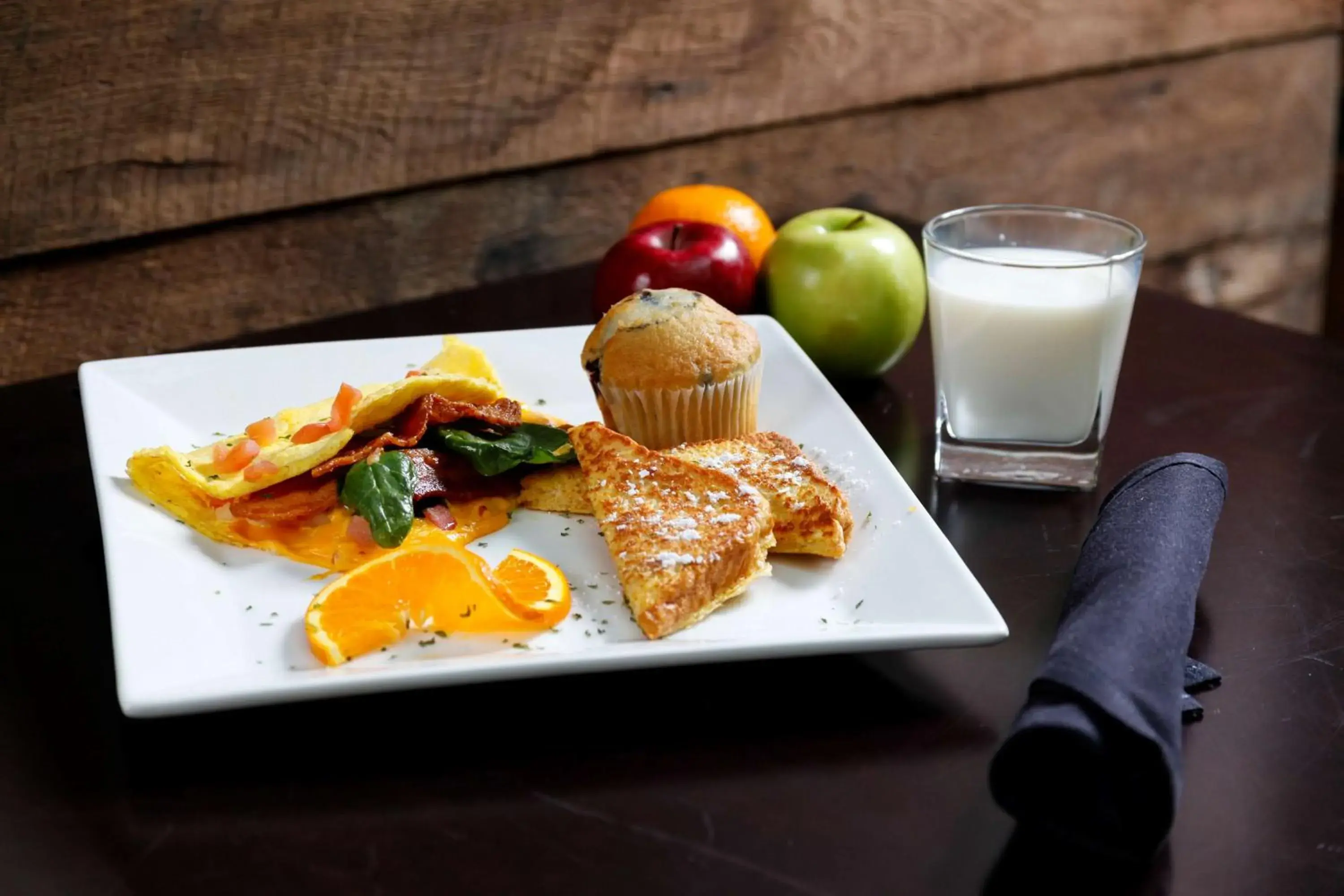 Restaurant/places to eat in Embassy Suites Williamsburg Restaurant/places to eat in Embassy Suites Williamsburg