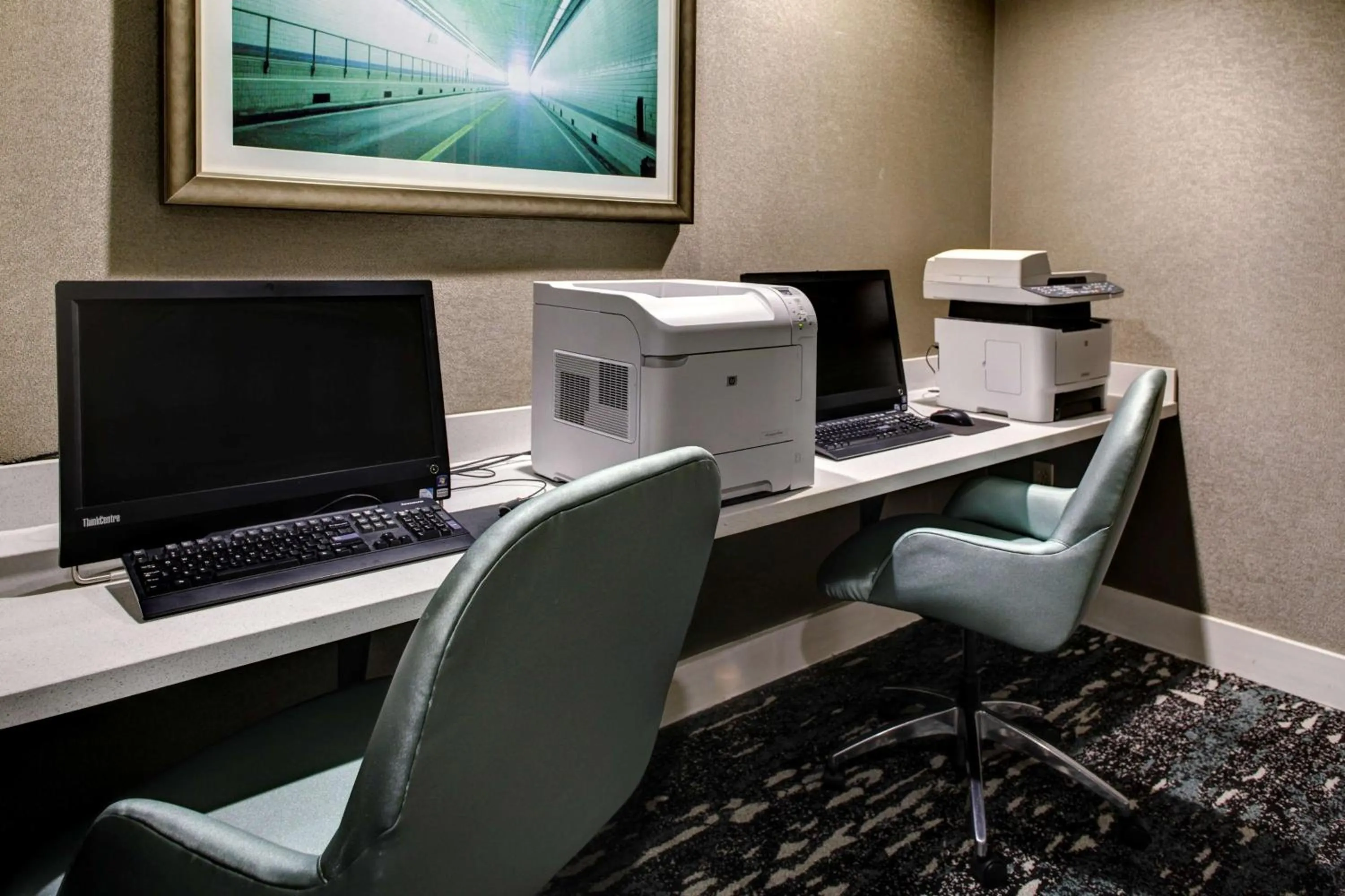Business facilities in Embassy Suites Williamsburg