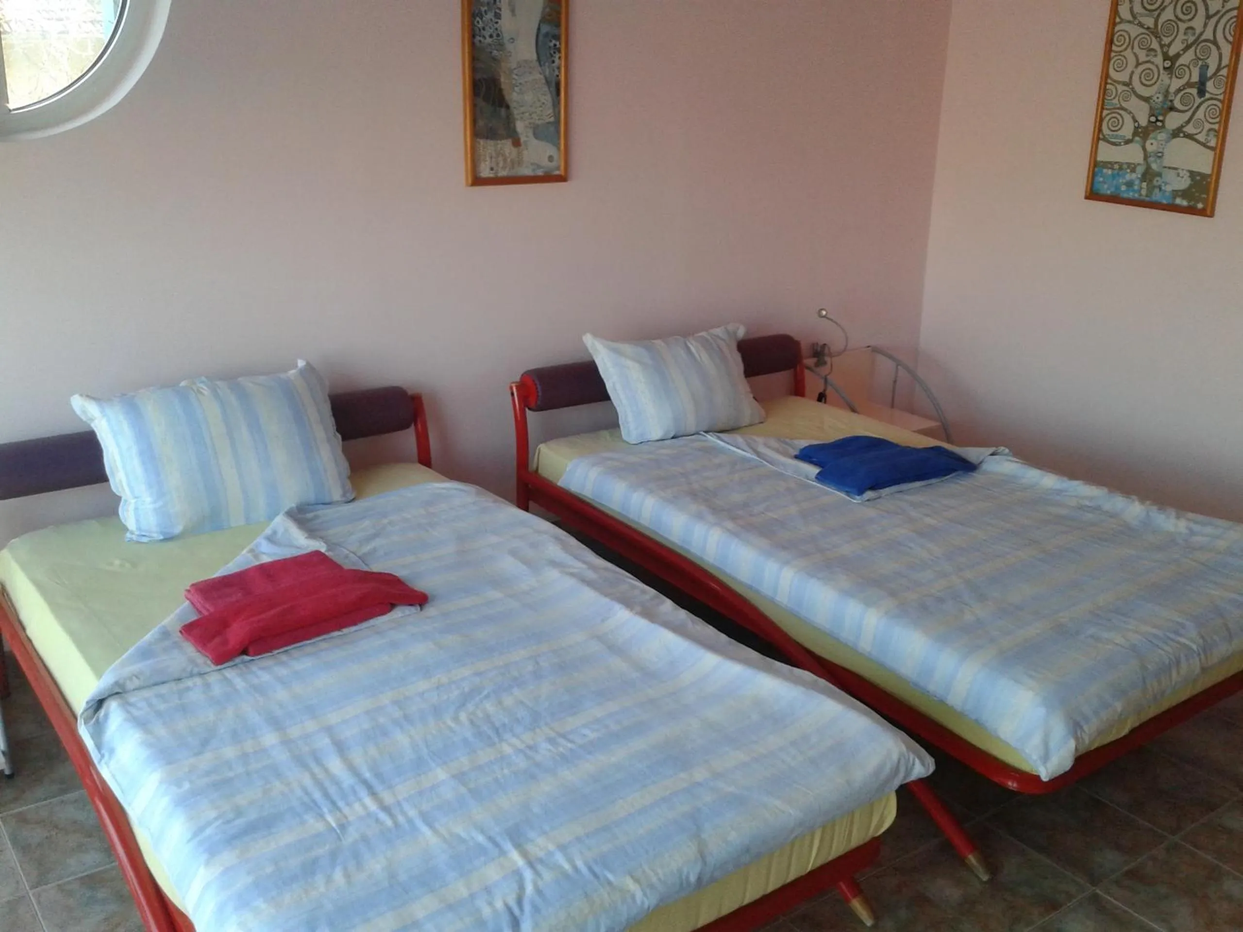 Bed in The Colourful Mansion Hotel