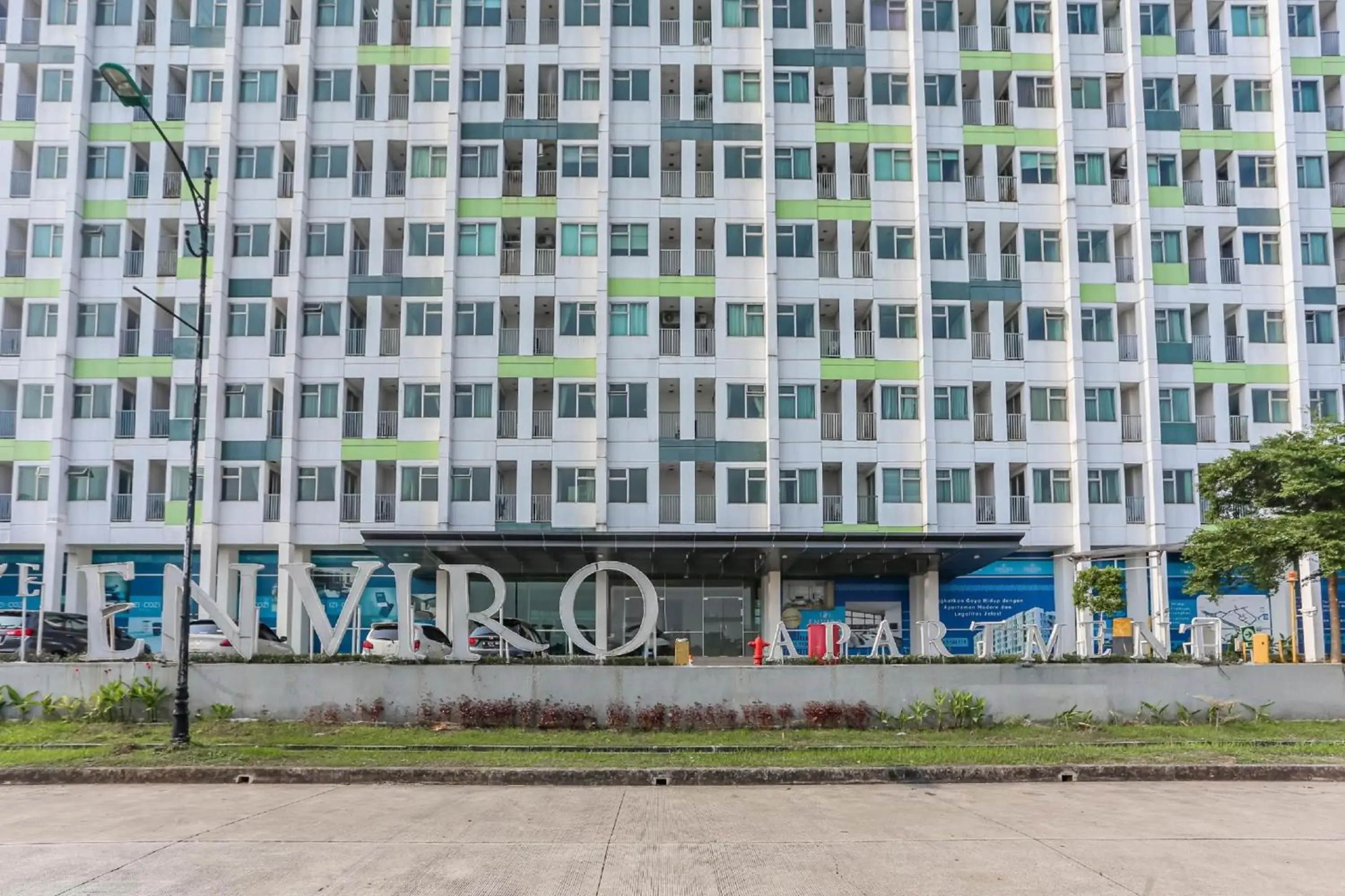 Property building in Collection O Cikarang Near President University Formerly Enviro Property building in Collection O Cikarang Near President University Formerly Enviro