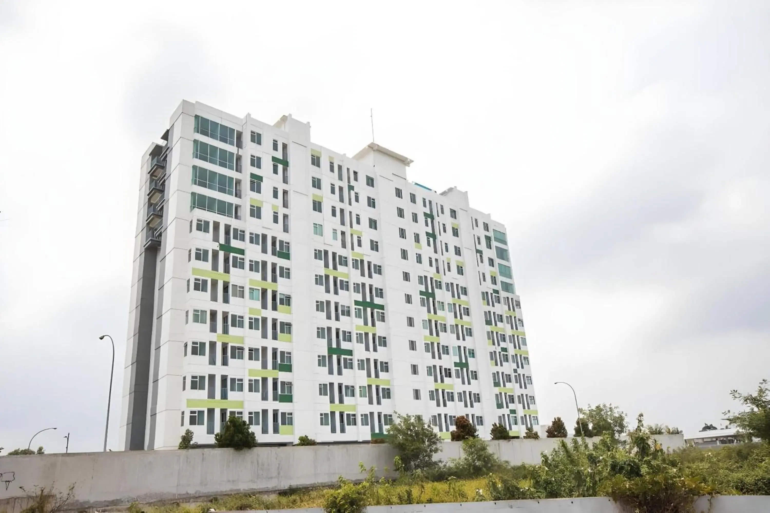 Property building in Collection O Cikarang Near President University Formerly Enviro Property building in Collection O Cikarang Near President University Formerly Enviro