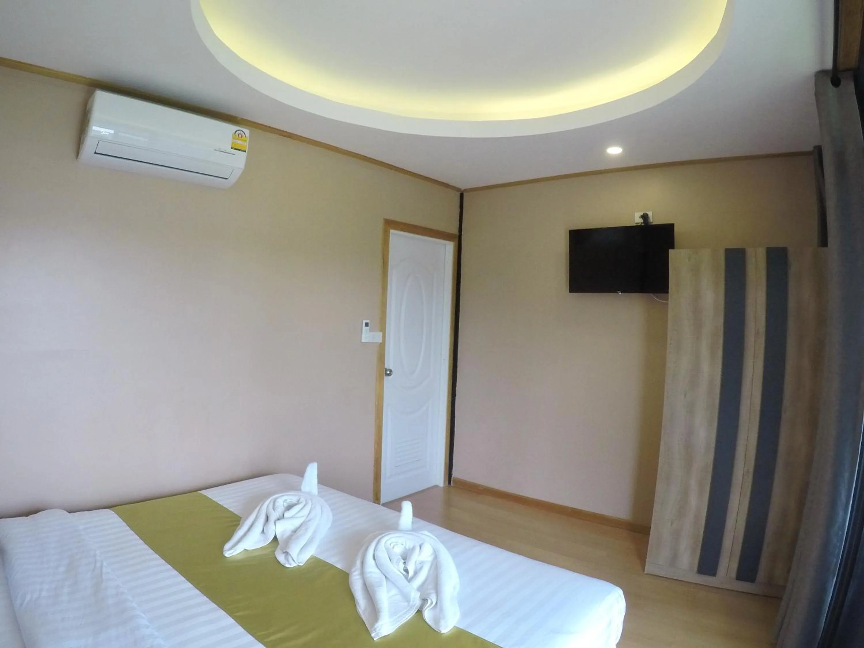 Bed in Marigold Aonang Resort