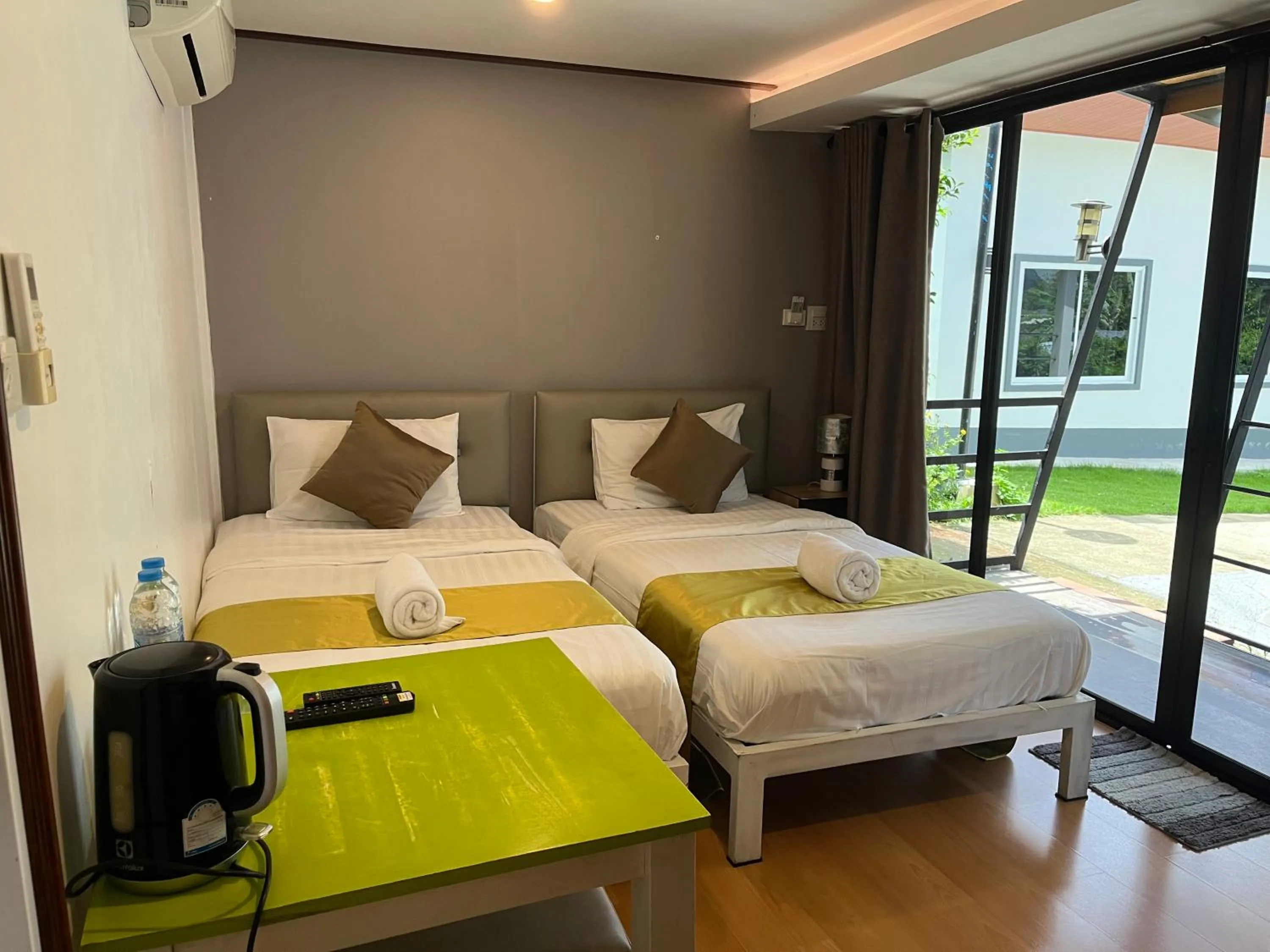 Bedroom, Bed in Marigold Aonang Resort